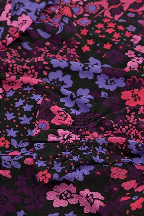 JOHANNA TOP BLACK/BUBBLE GUM PIN 6