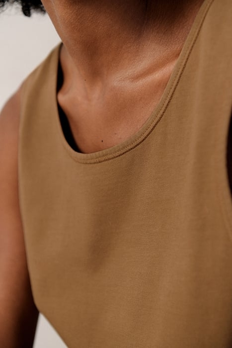 MID-LENGTH CREW NECK VEST CACAHUETE VINTAGE 5