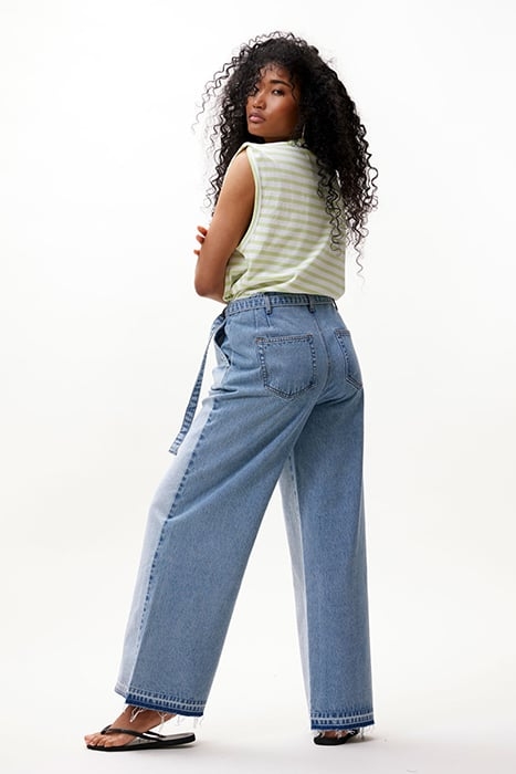 CROPPED STRAIGHT LEG JEANS LIGHT BLUE 3