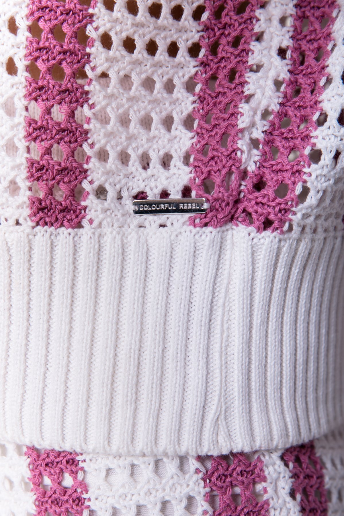 LIZZA CROCHET STRIPE V-NECK SWEATER MEDIUM PINK 6