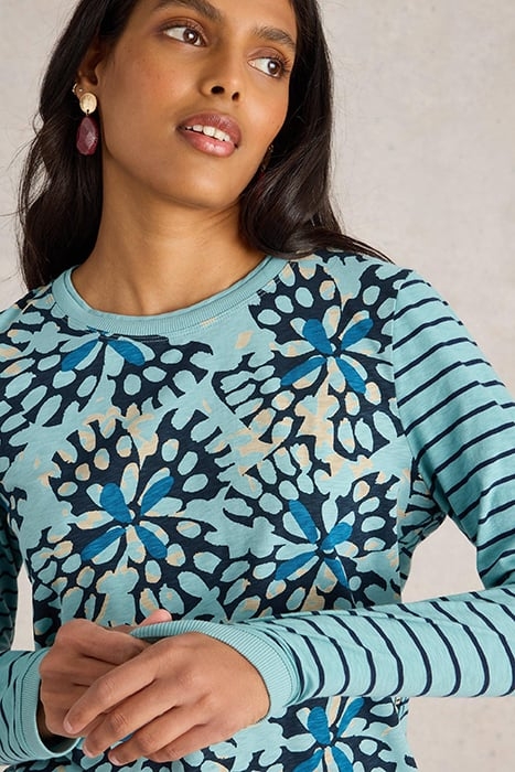 CLARA LS TEE BLUE MULTI 5