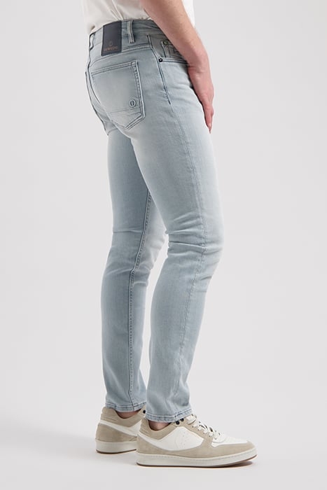 DS_MR E. LA FADED LA FADED 4