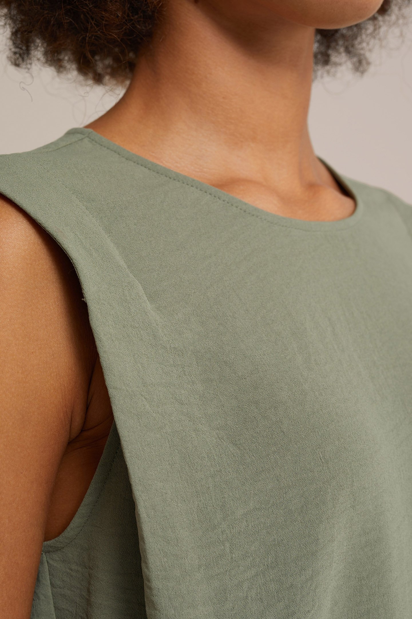 T-SHIRT LIGHT GREEN 6