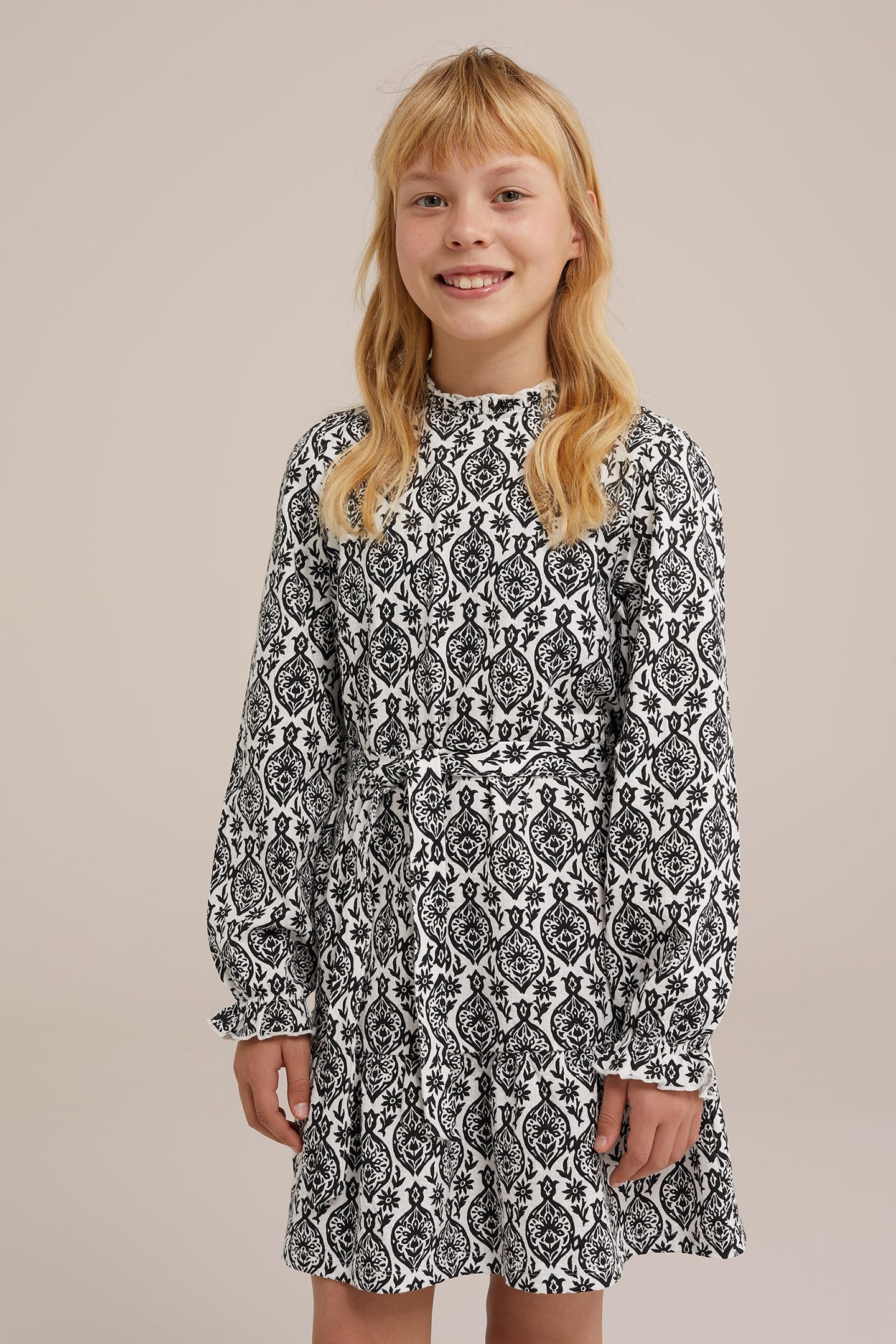 DRESS MID LENGTH WHITE 1