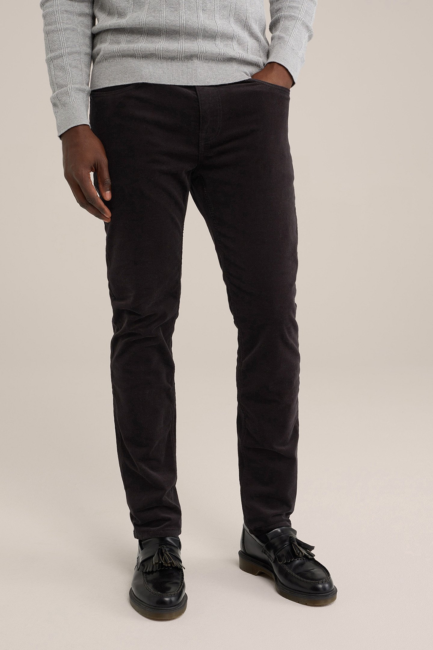 5-POCKET MID WAIST BLACK 1