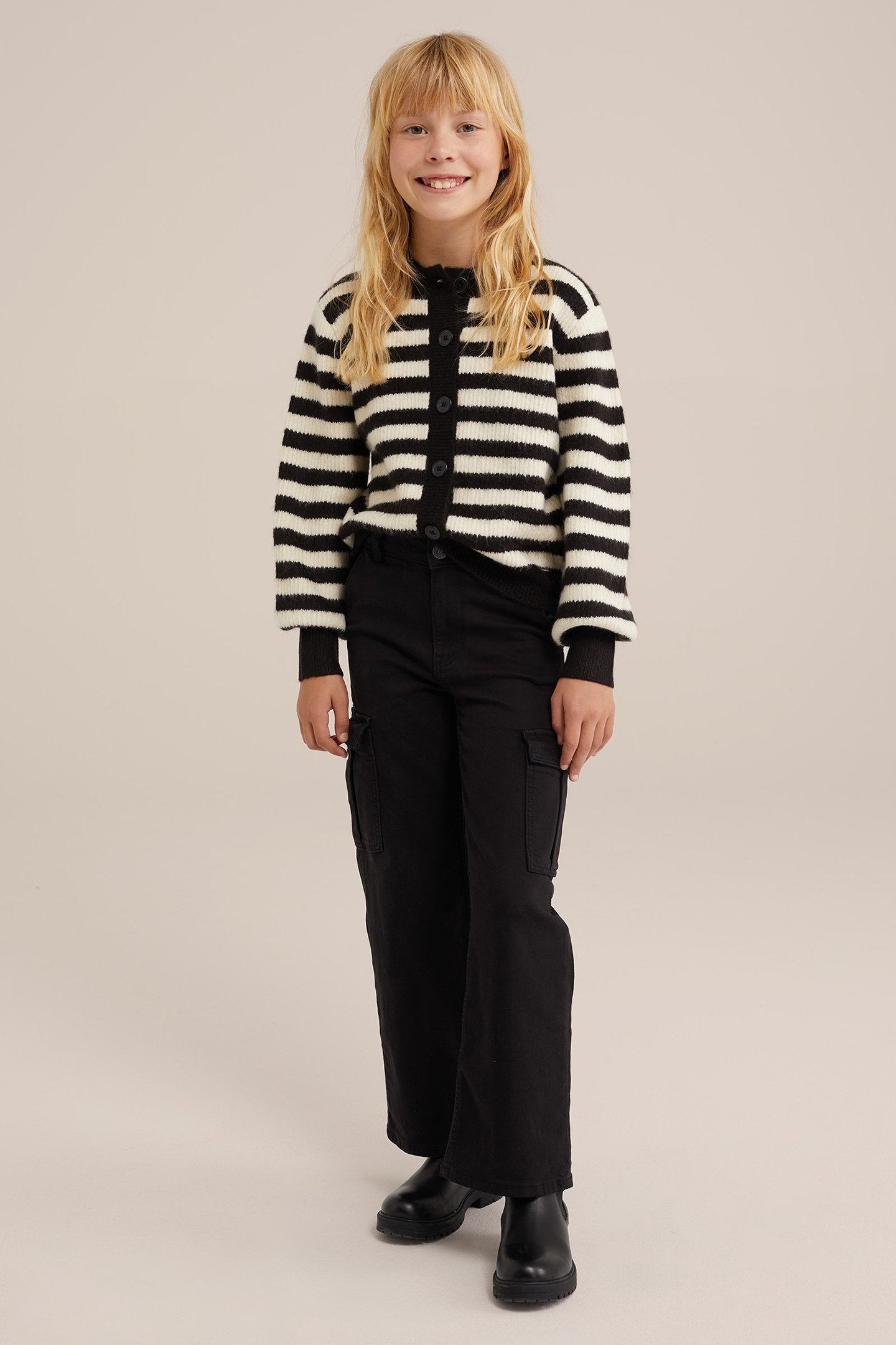 KNITTED CARDIGAN BLACK 2