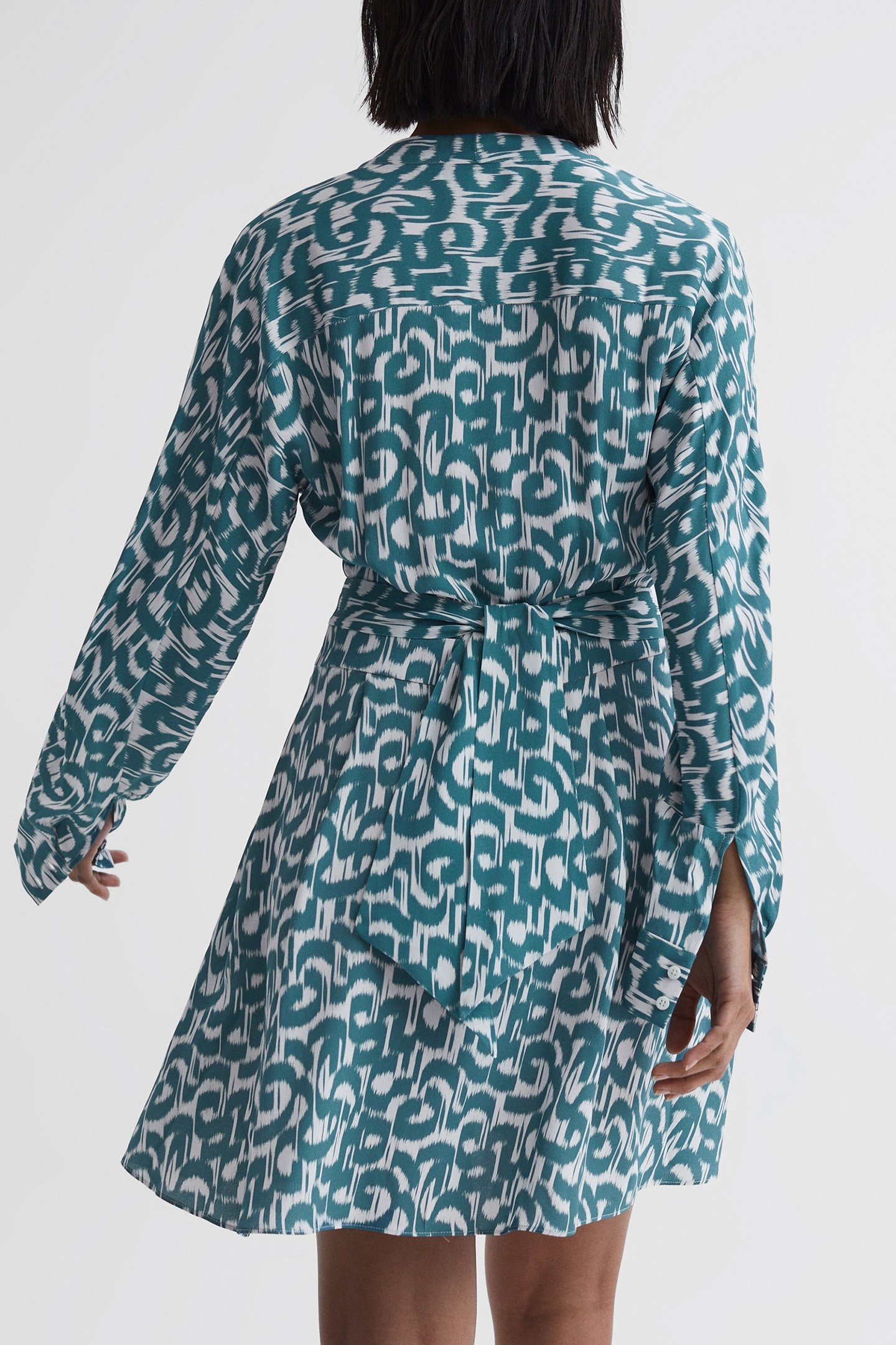 BRIELLA-IKAT PRINT FLIPPY TEAL/WHITE 2