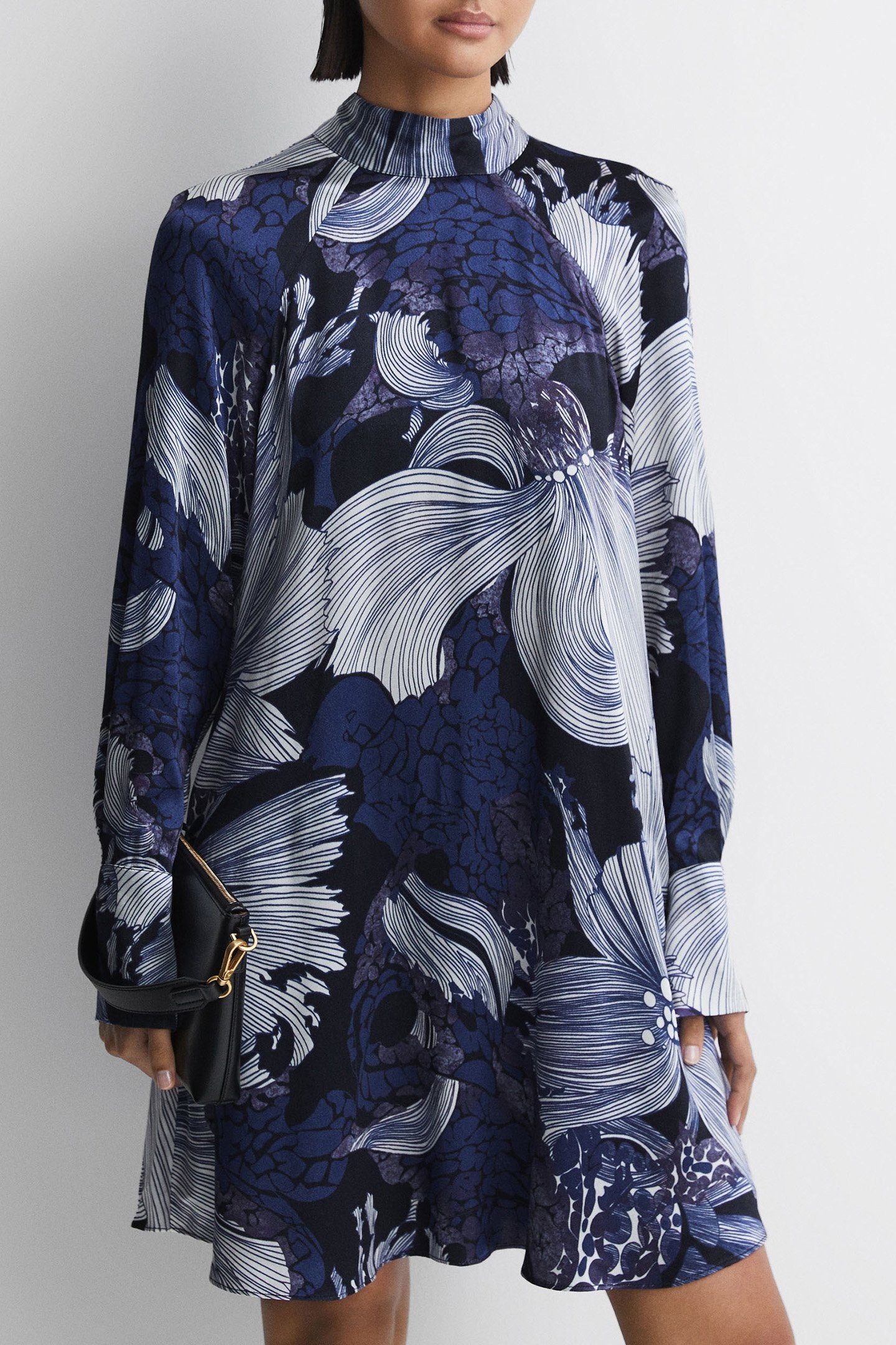 LARGE SCALE FLORAL PRINT DRESS BLUE/WHITE 1