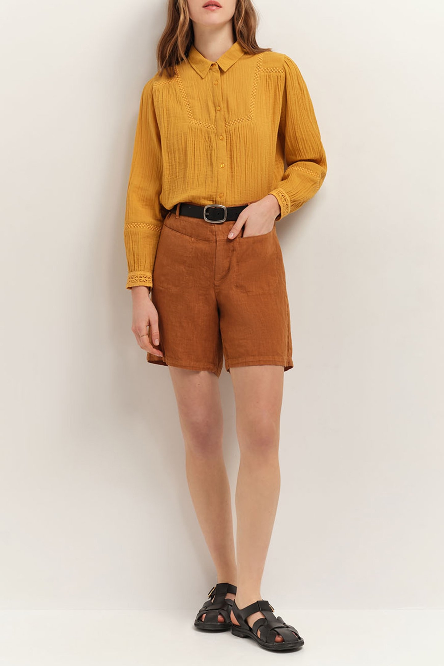 PODIUM - CARAMEL LINEN SHORTS CAMEL 2