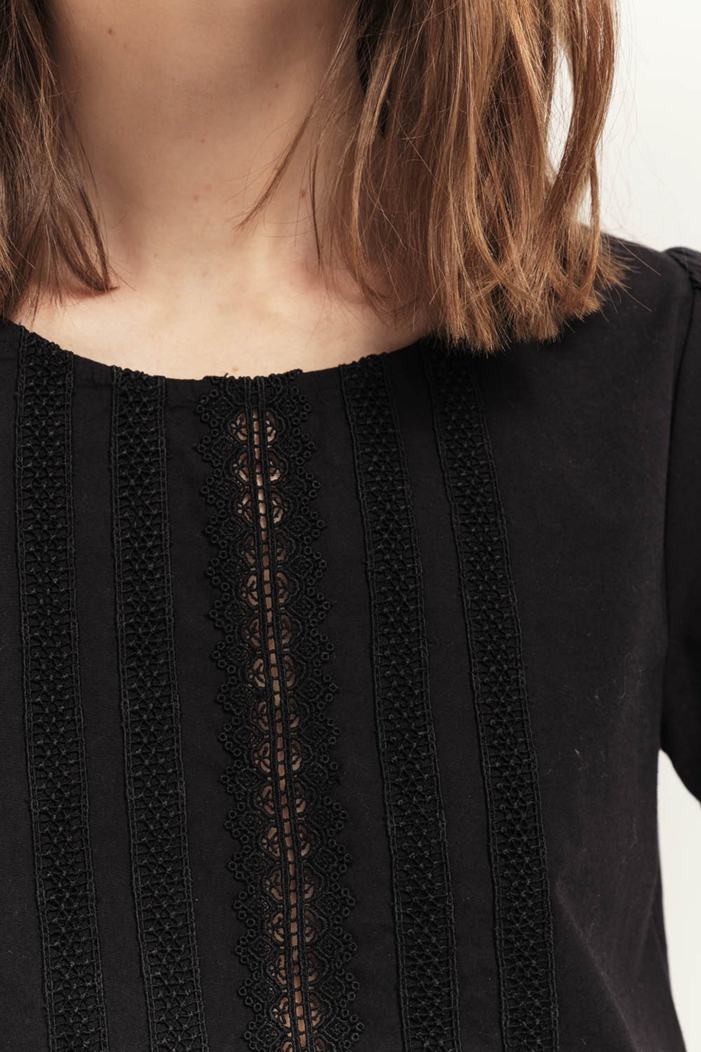 COPAL - BLACK TOP WITH LACE TRIM BLACK 4