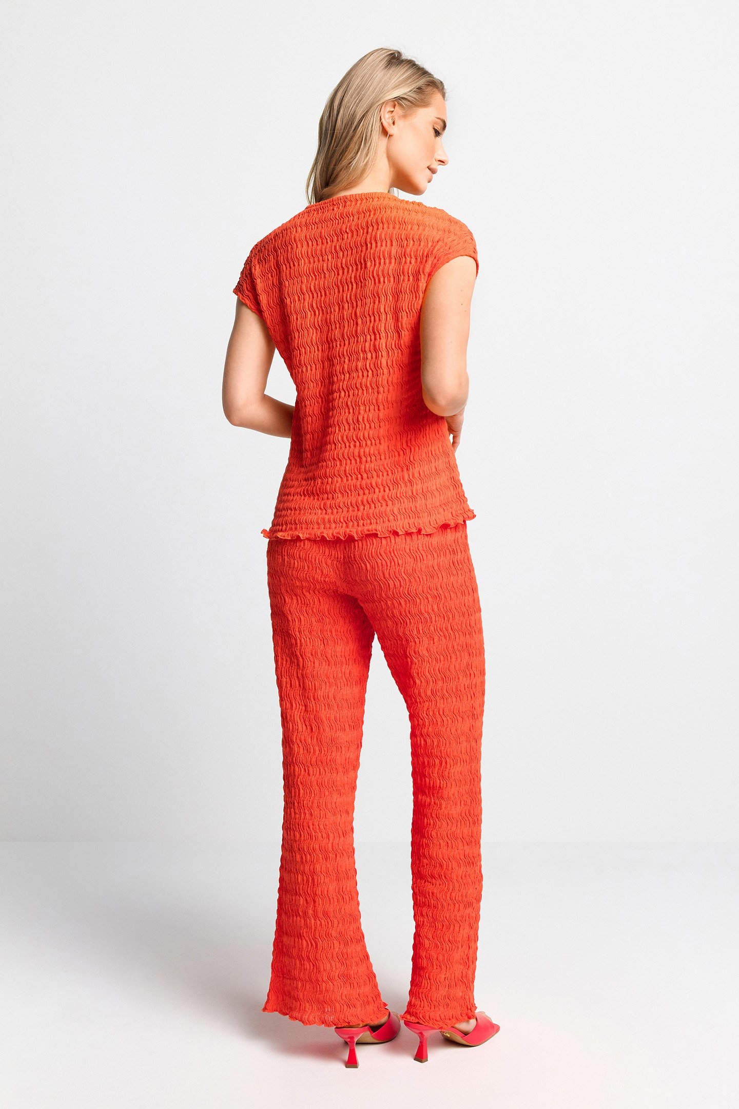 CRINKLED SHIRT CHERRY TOMATO 3