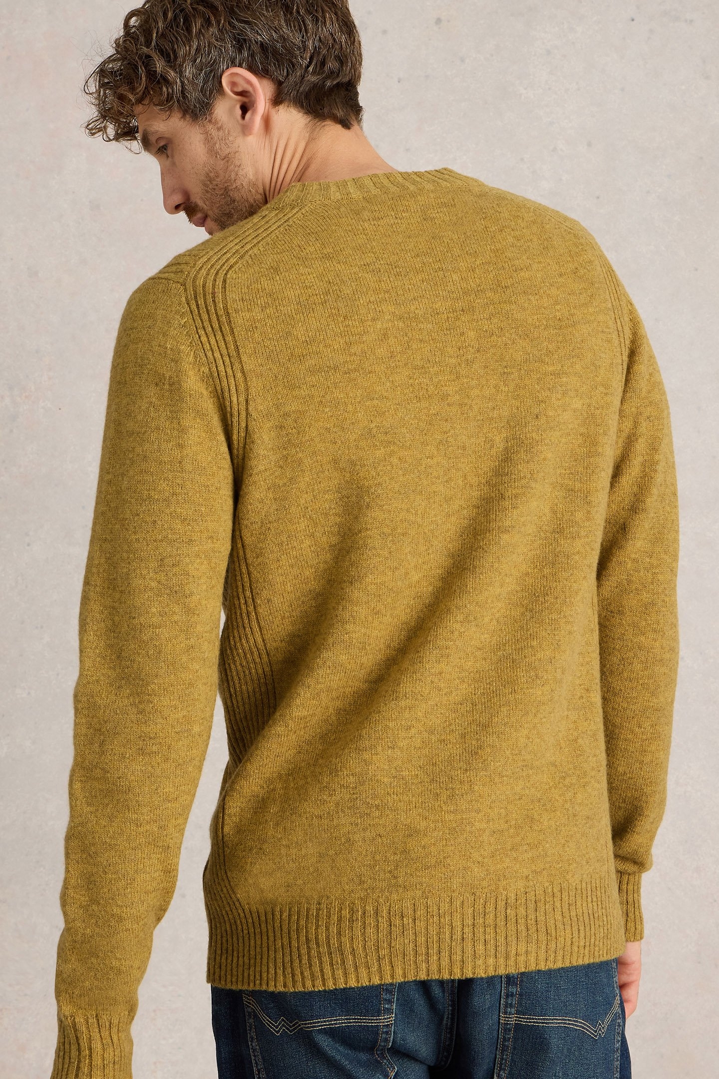 LAMBSWOOL HENLEY DARK YELLOW 2