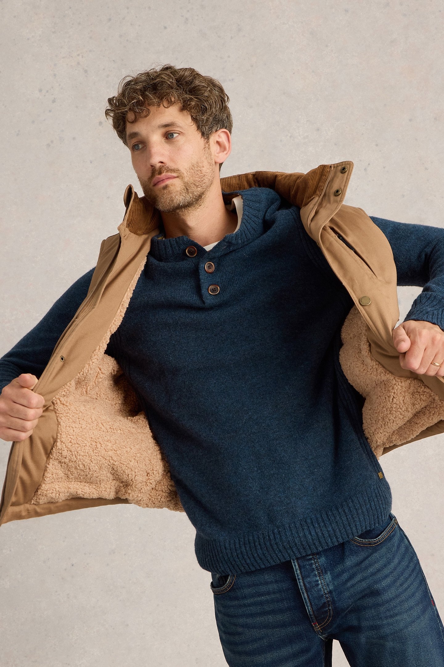 LAMBSWOOL HENLEY DARK NAVY 4