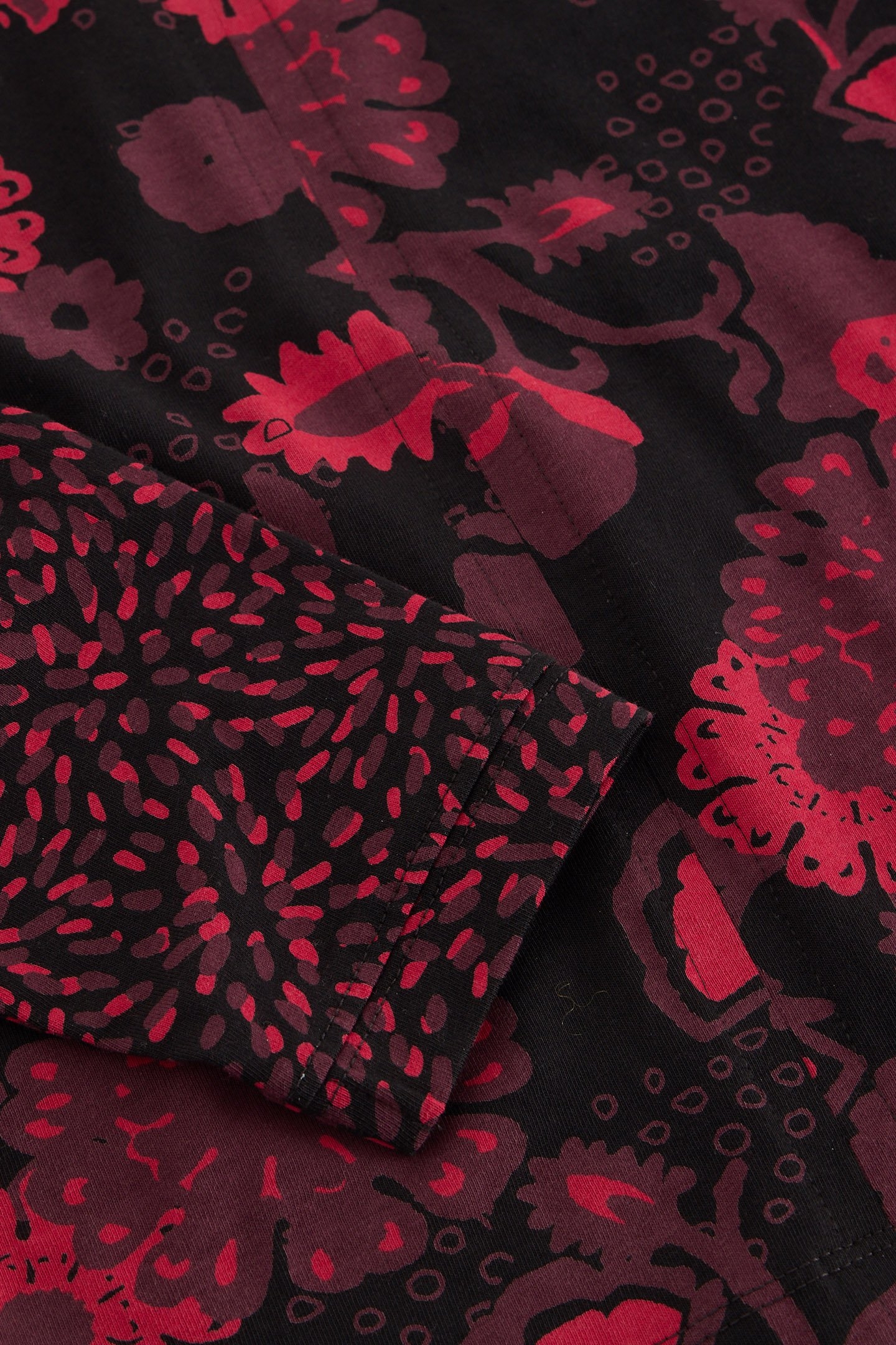 NELLY LS TEE BLACK MULTI 6