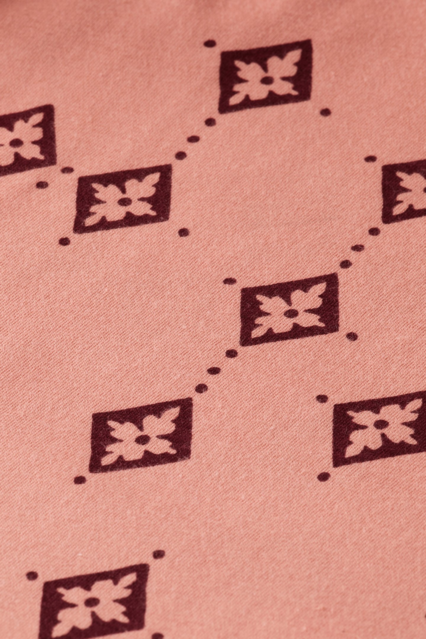 PRINTED REGULAR FIT T-SHIRT GEO FLOWER SPACED 3