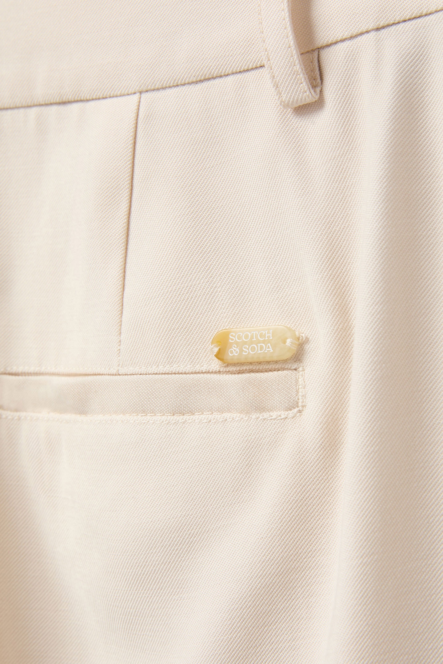 TAILORED PLEAT SHORTS WHITE CAP GREY 6