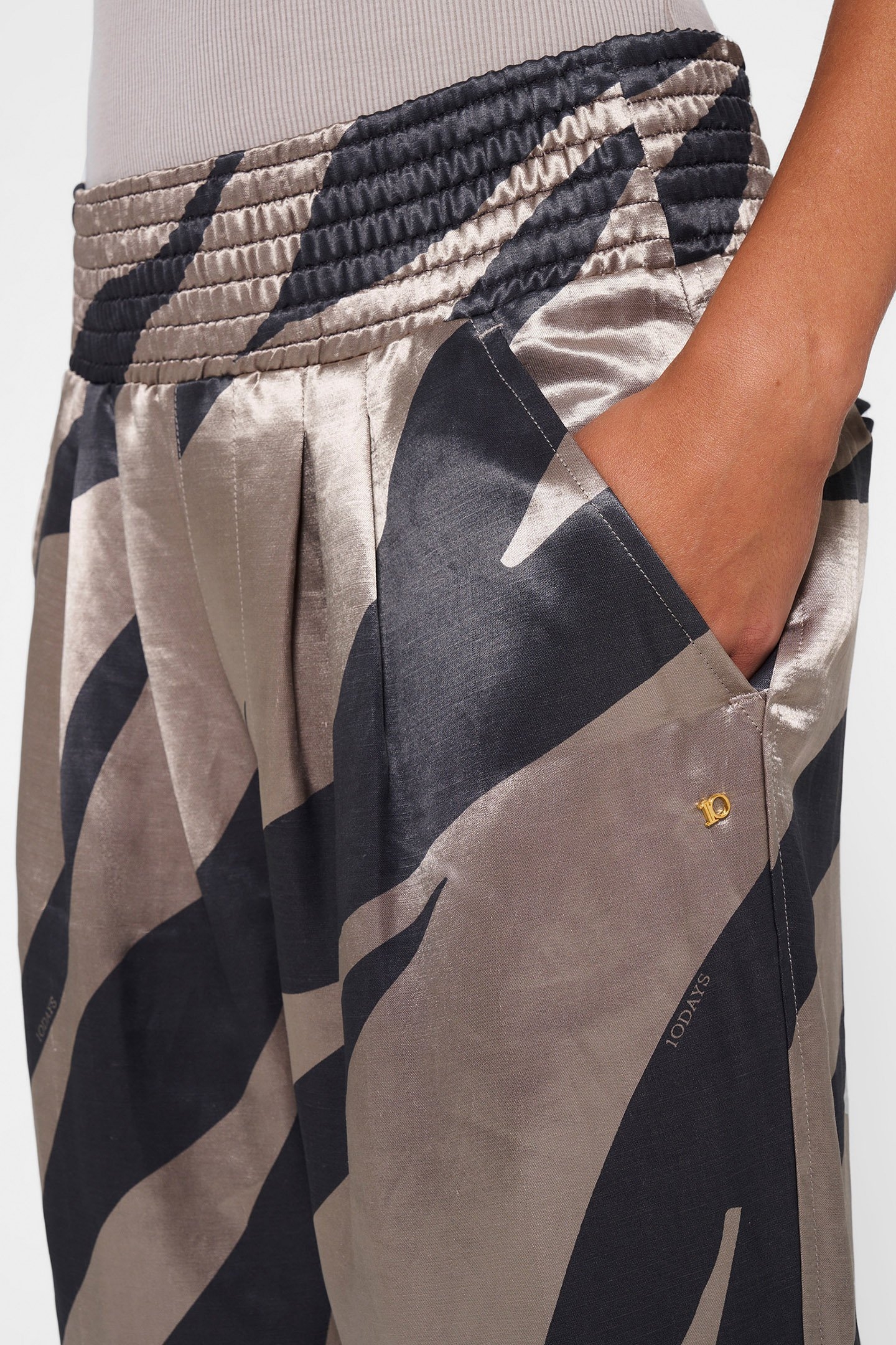 SATIN PANTS ZEBRA WARM TAUPE 6