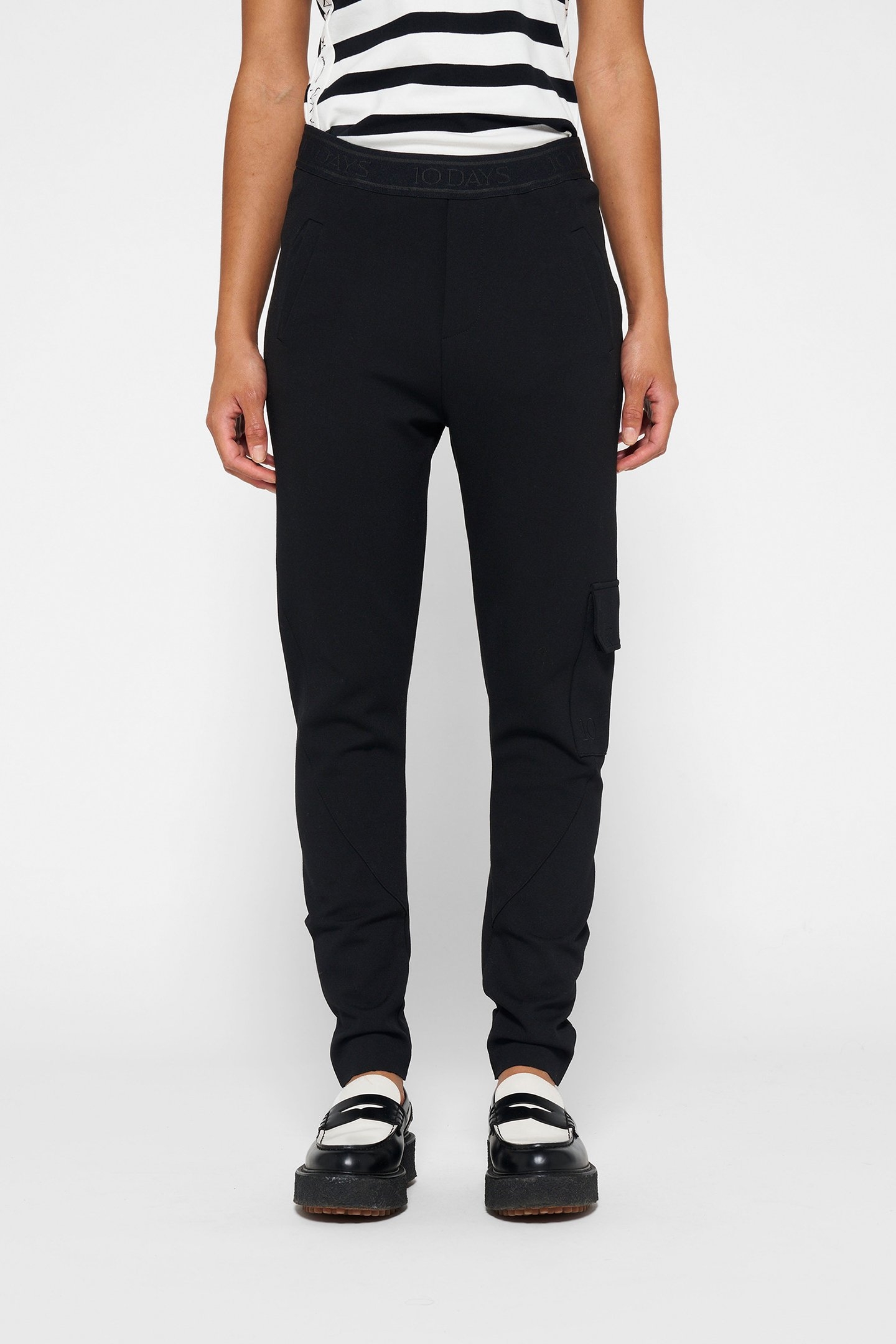 MORE THAN YOGA PANTS BLACK 1