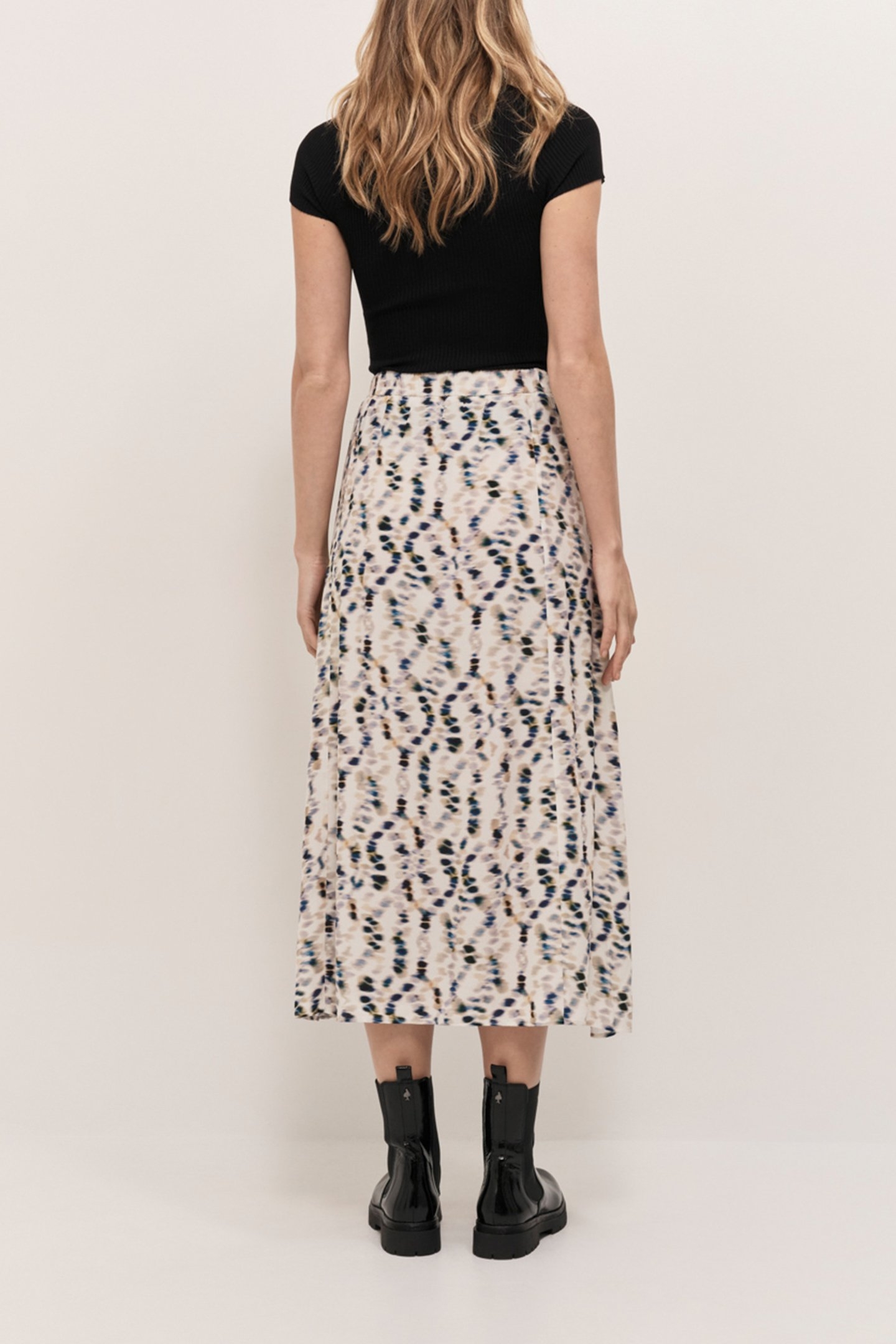 JACA - OFF WHITE LONG SKIRT WITH PEARL TREASURE PRINT 2