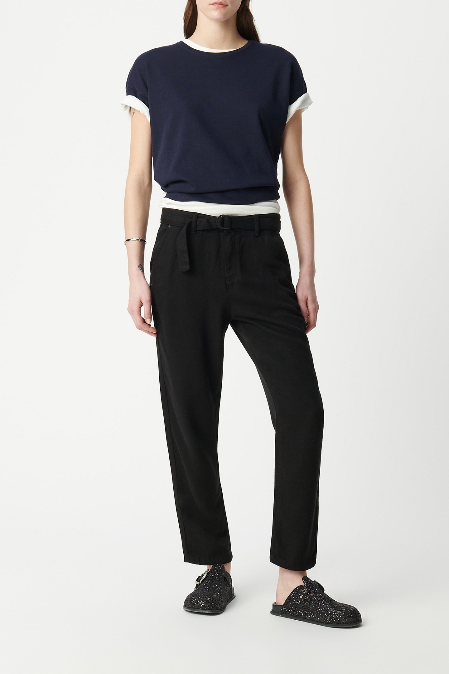 BELTED BLACK BAGGY JEANS IN LYOCELL® WOMEN 3