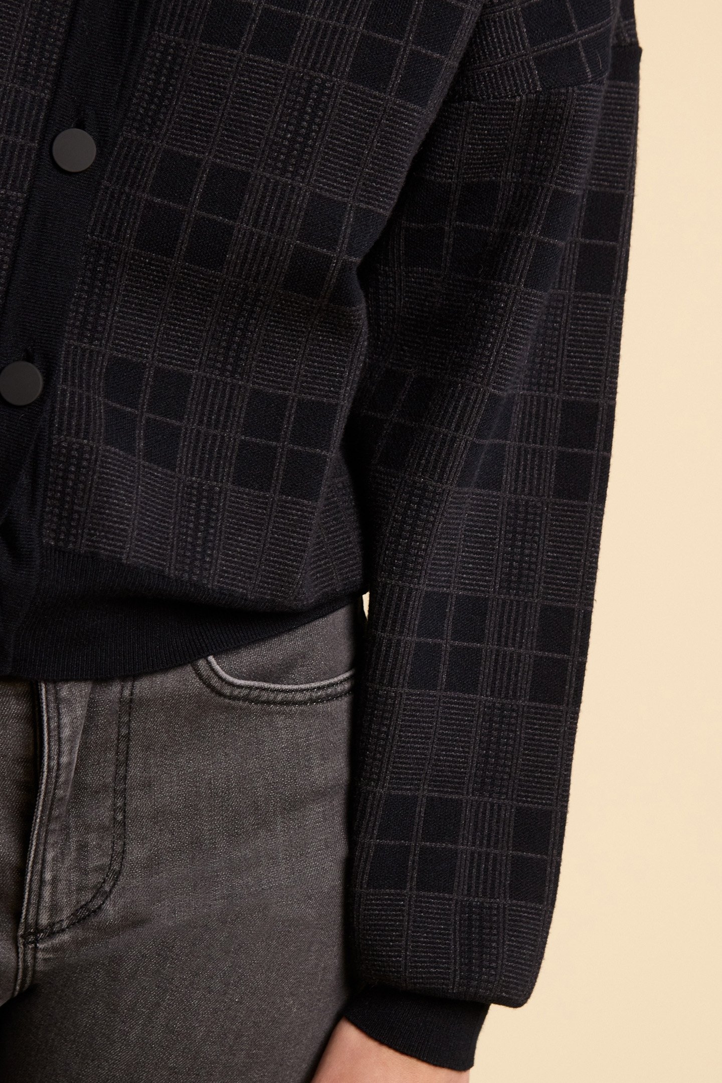 BLACK KNIT CARDIGAN WITH CHECK JACQUARD MOTIF 7