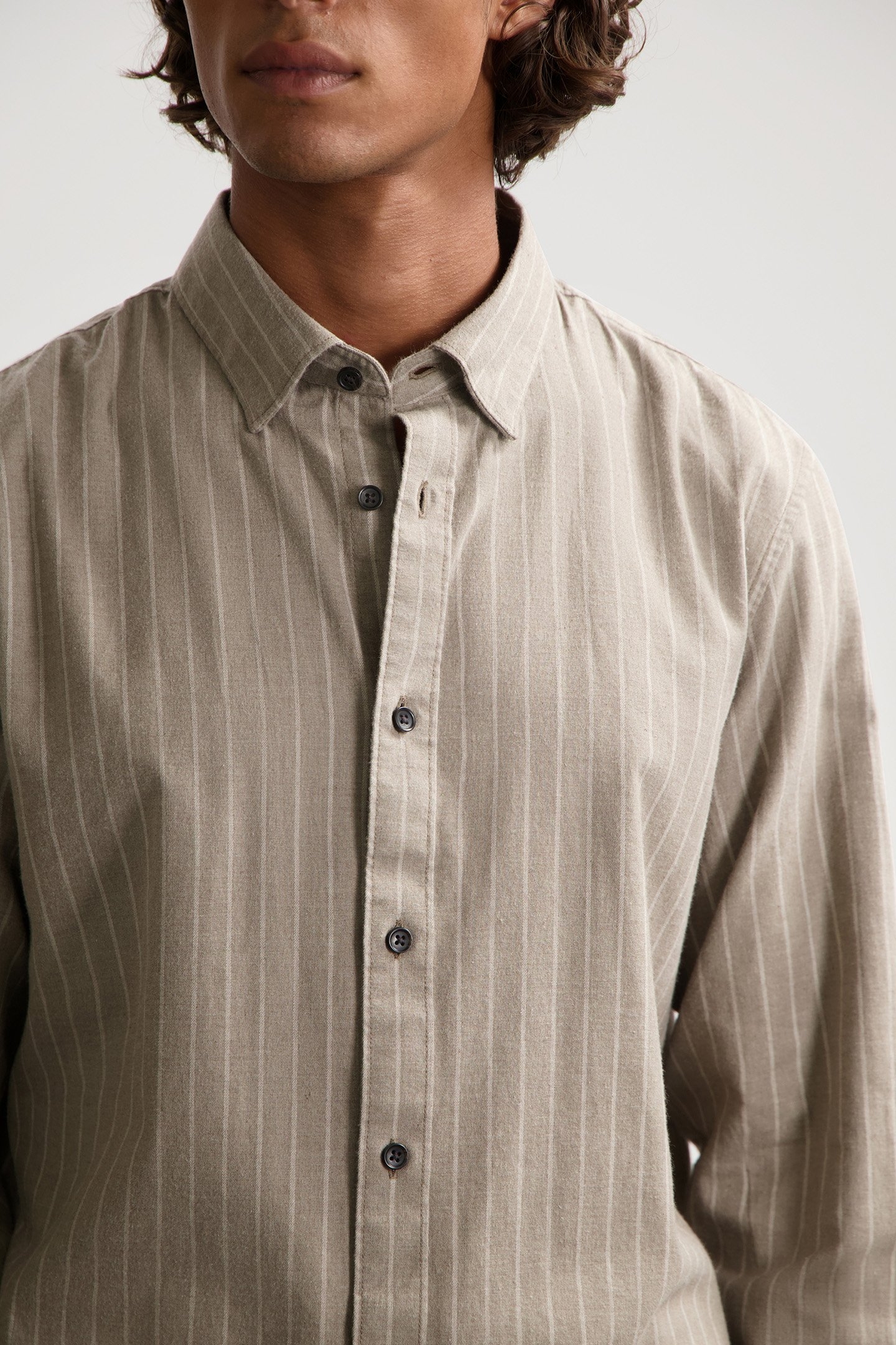 DS_ANTHONY SHIRT DRIFT WOOD 5