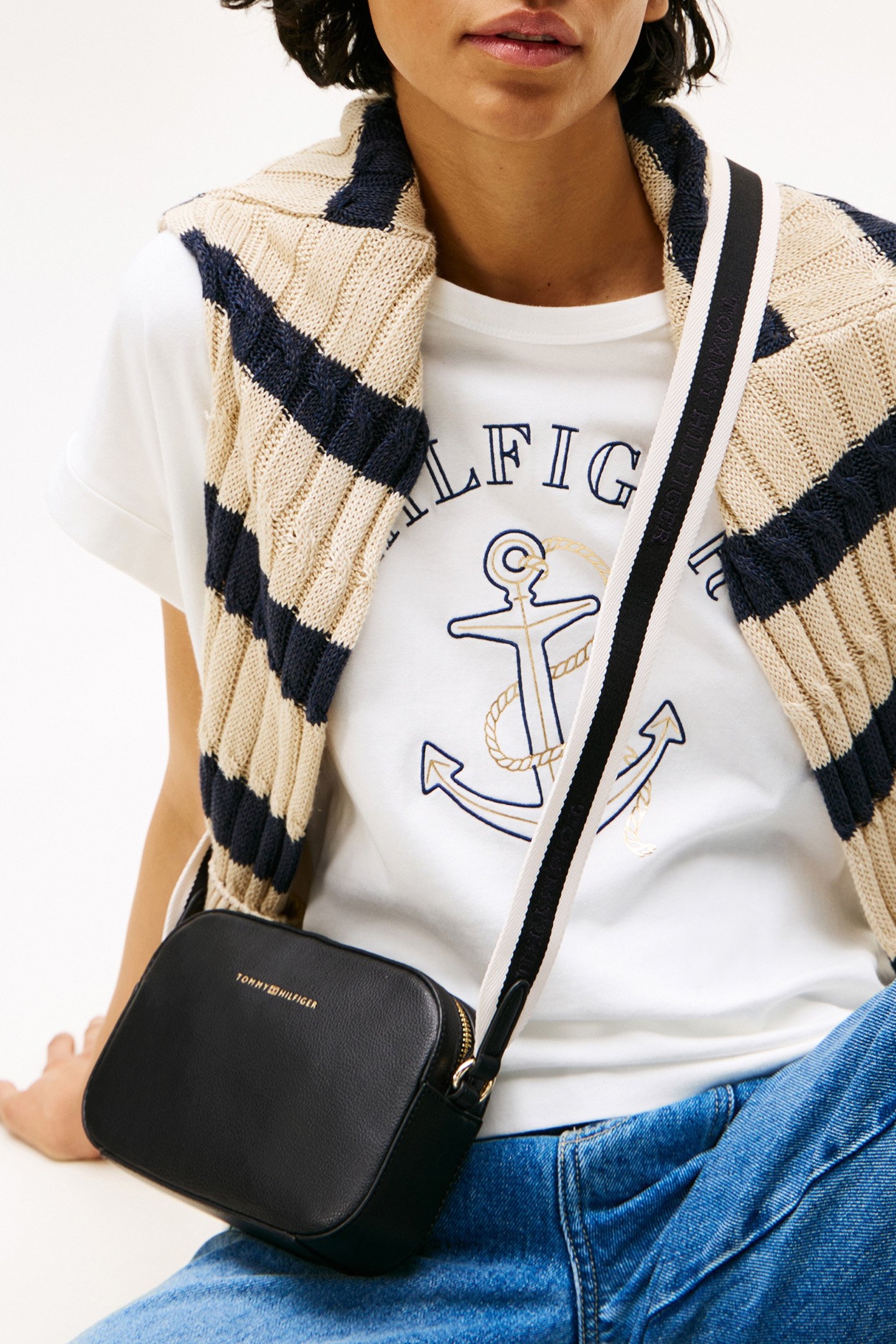 TH LOGOTAPE SHOULDER BAG BLACK 2