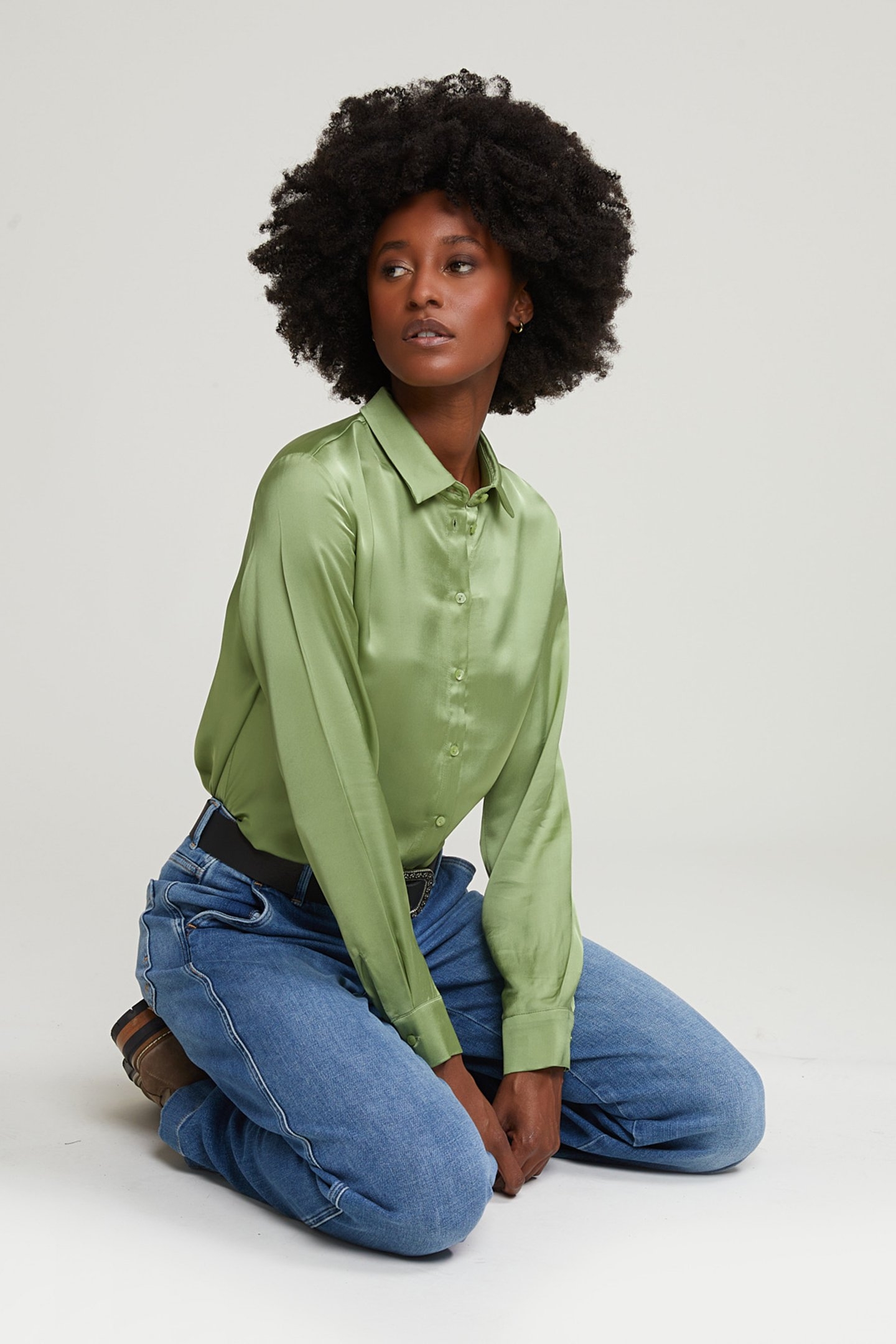 GREEN CLASSIC BLOUSE 3