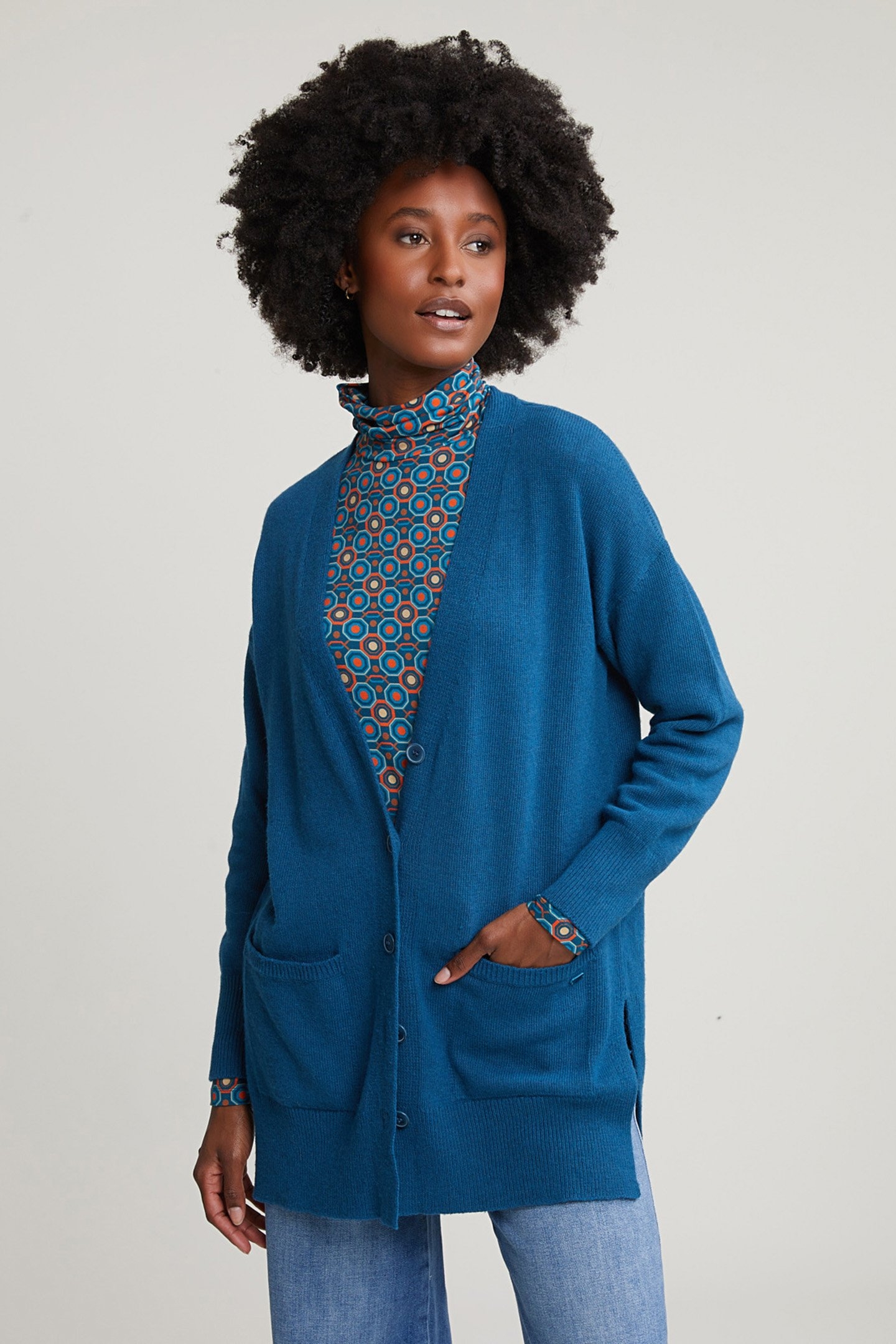 BLUE V-NECK BUTTONED CARDIGAN 2 POCKETS 1