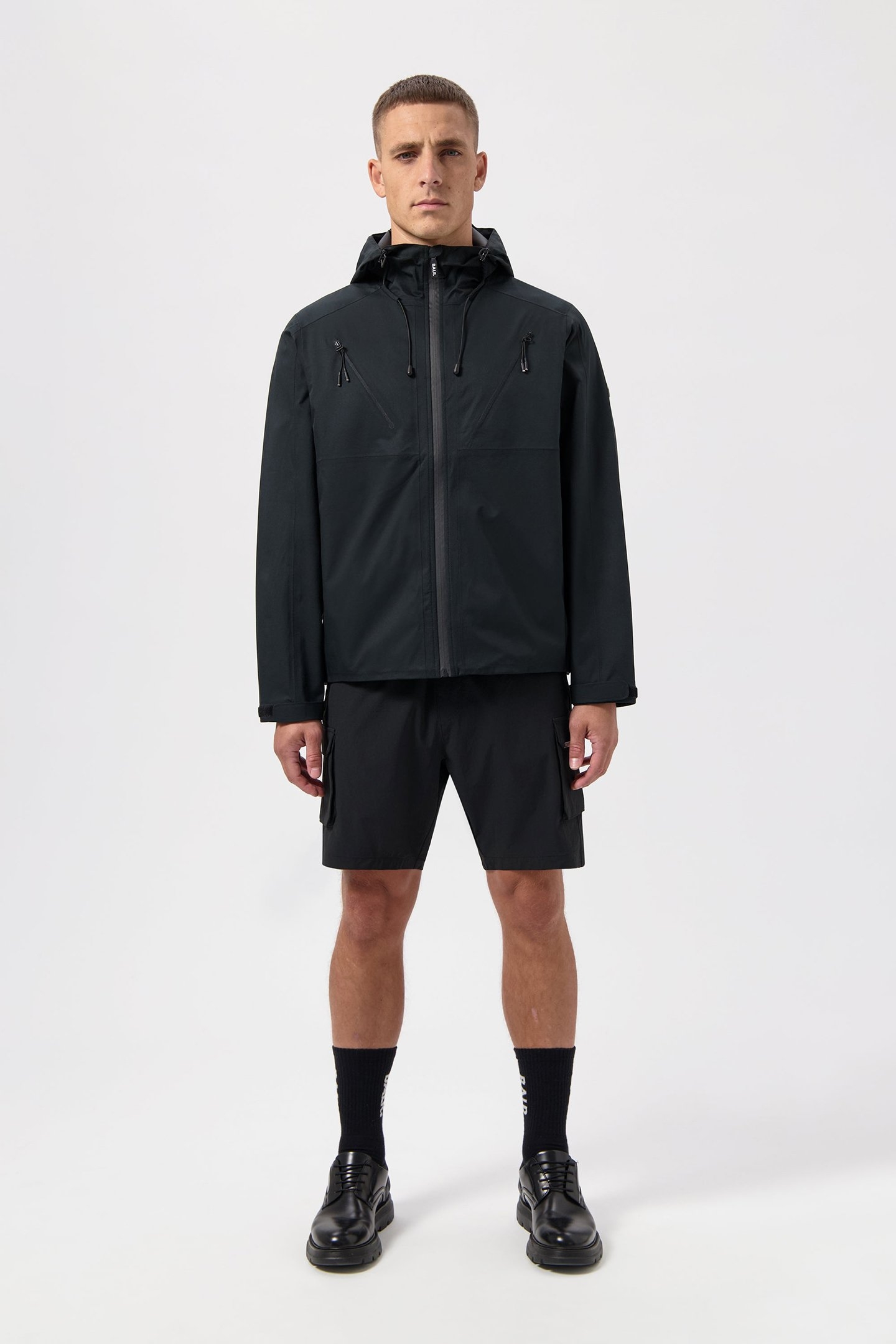 HEX BADGE RAIN JACKET JET BLACK 1