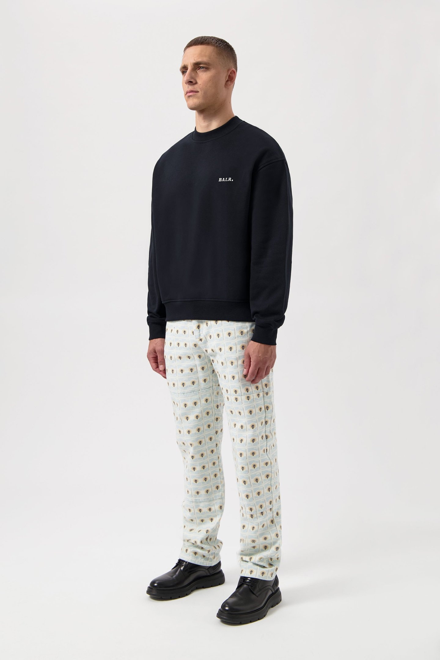 GOTL BOX CREWNECK JET BLACK 6