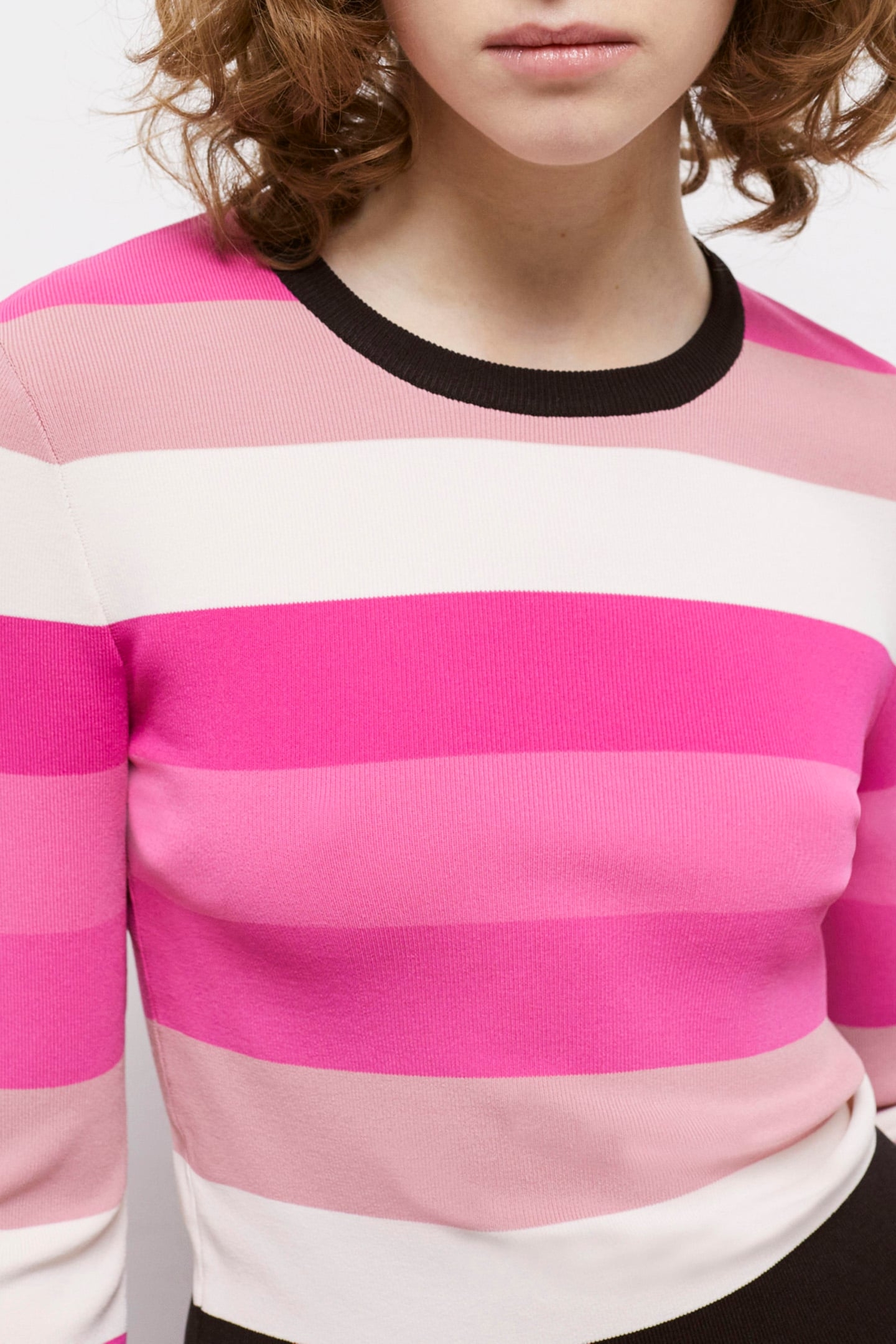 CROPPED SWEATER WITH PINK GRADIENT 6