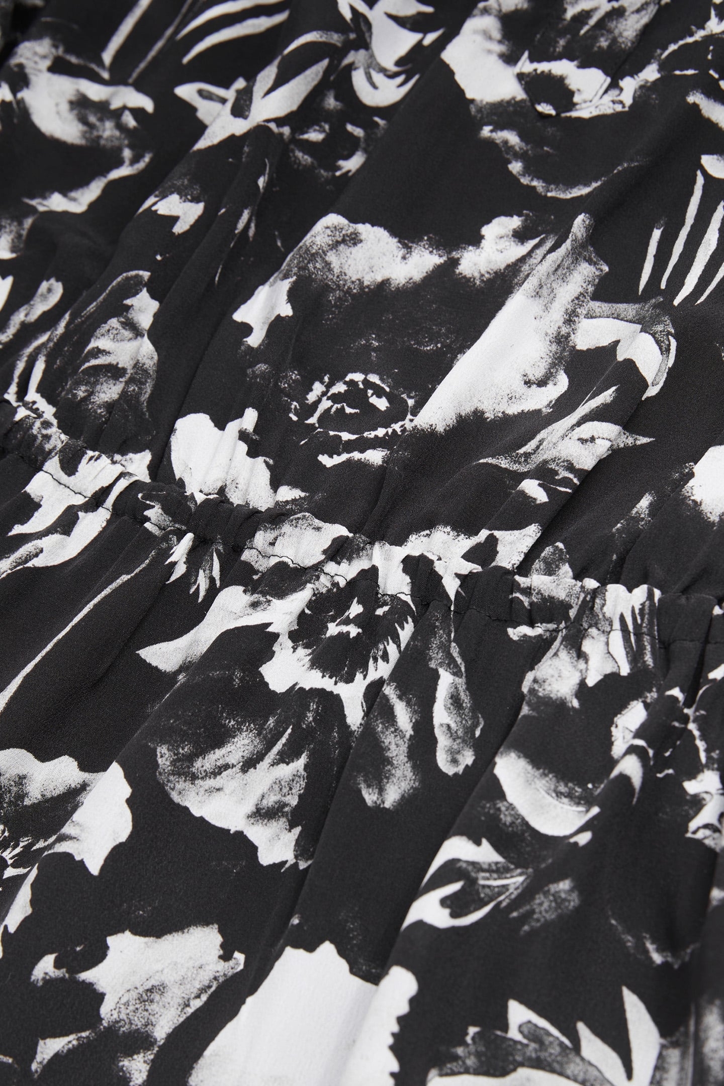 LONG DRESS ML ELASTICATED WAIST V-NECK BLACK WHITE 6