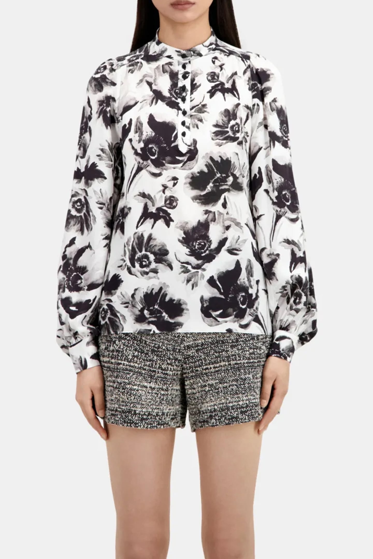 TOP AMPLE ML ENCOLURE V BLACK WHITE 1