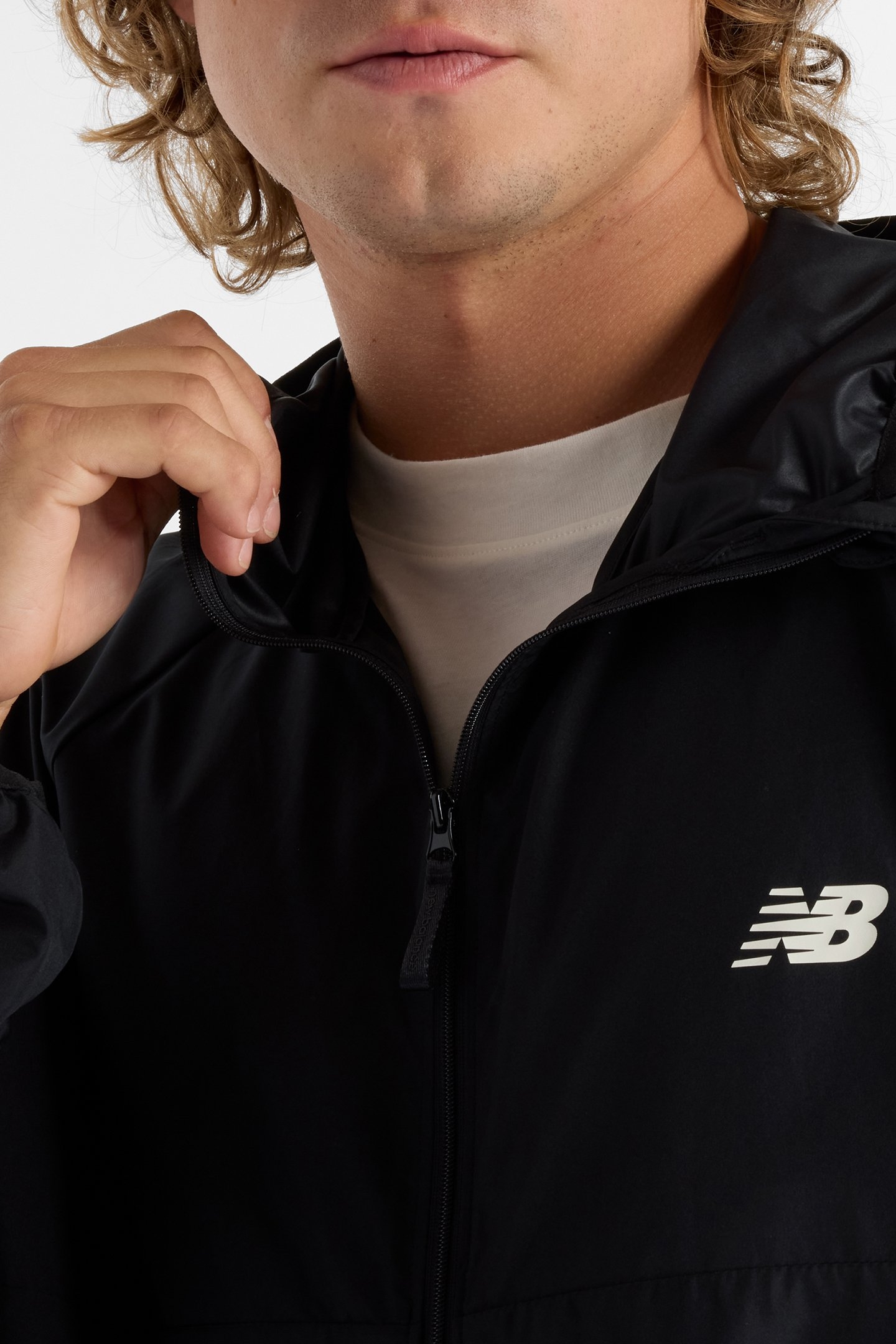 ATHLETICS PACKABLE JACKET BLACK 6