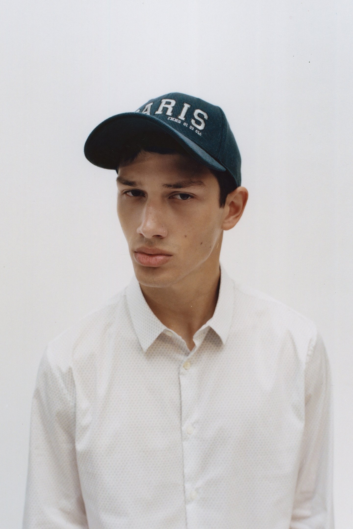 EMBROIDERED CORDUROY NAVY CAP 2