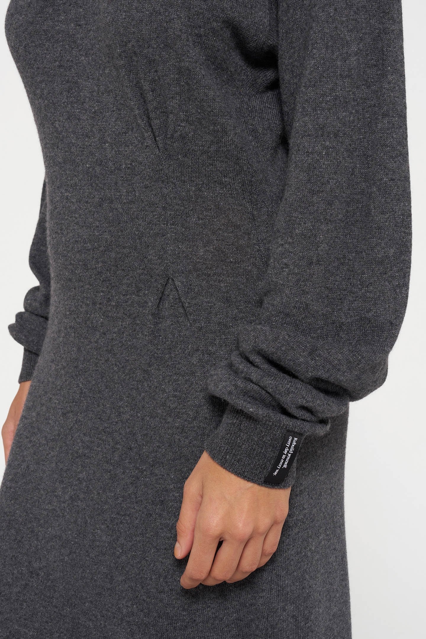 THE KNITTED POWER DRESS 4002 7