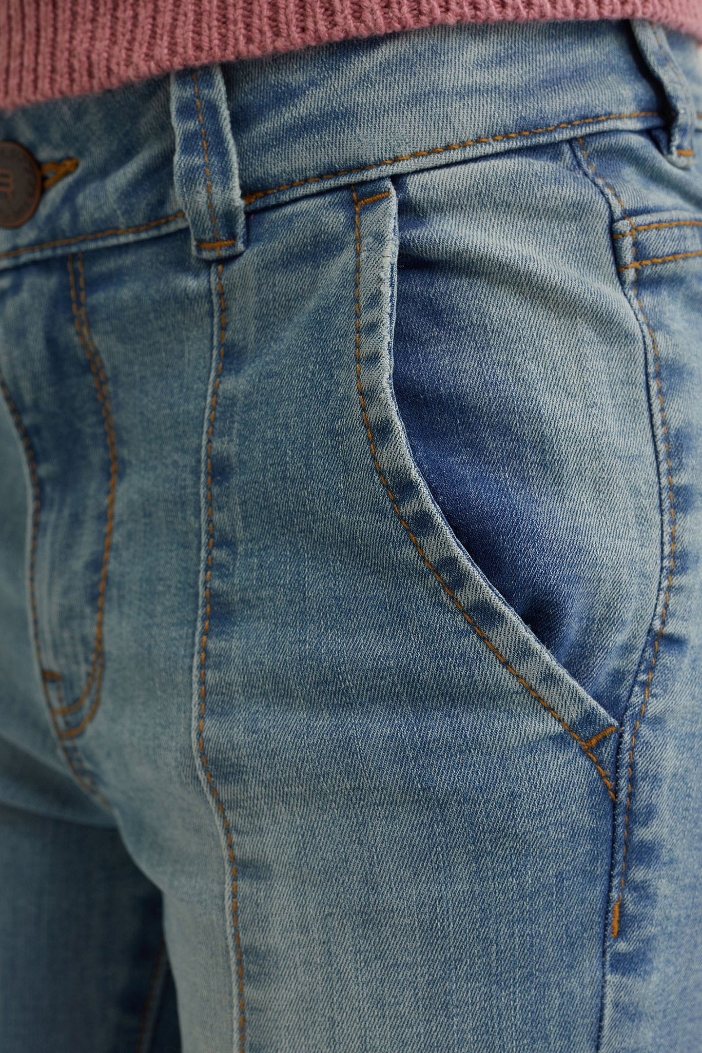 5-POCKET MID WAIST LIGHT BLUE 5