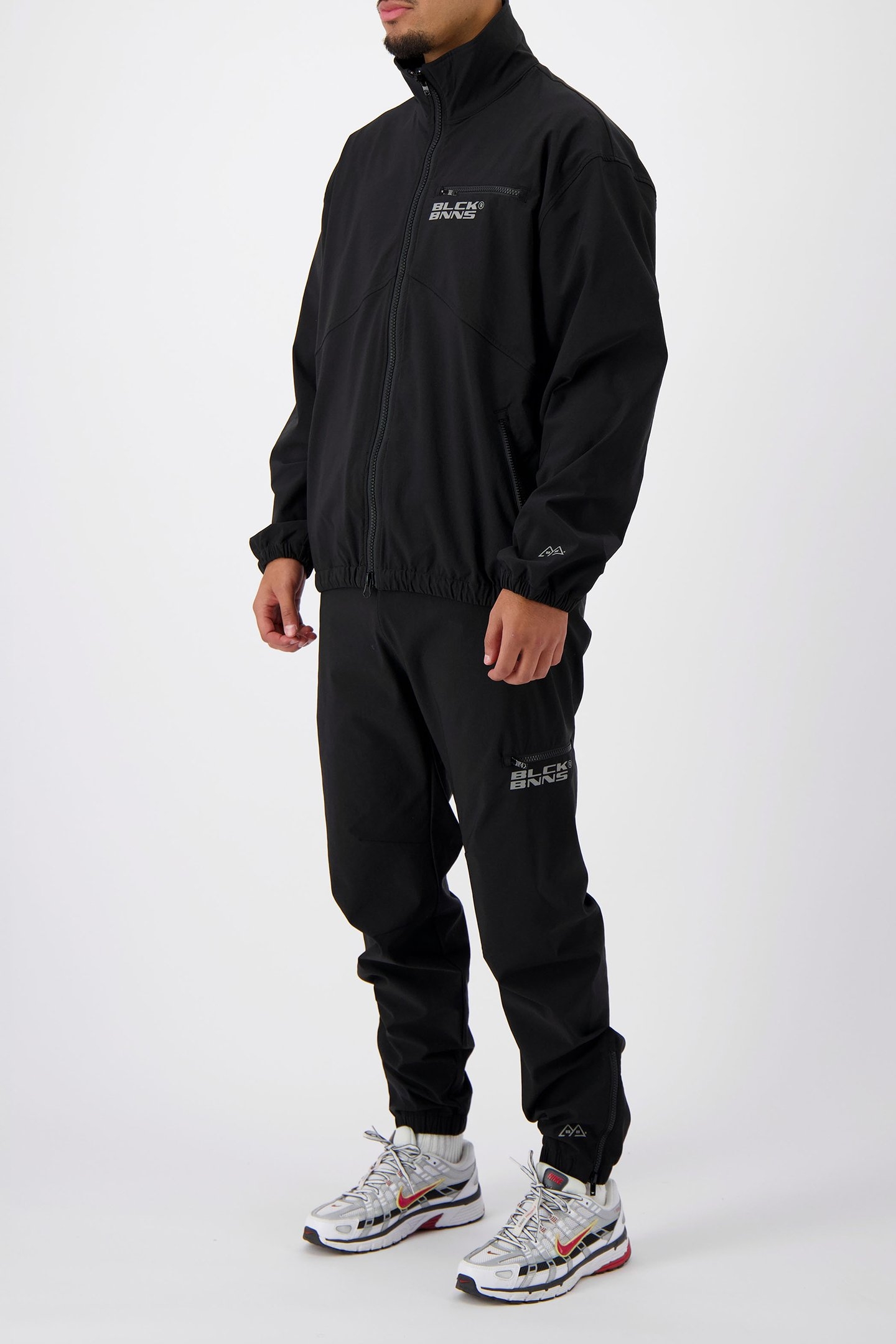 INITIAL TECH JACKET BLACK 4