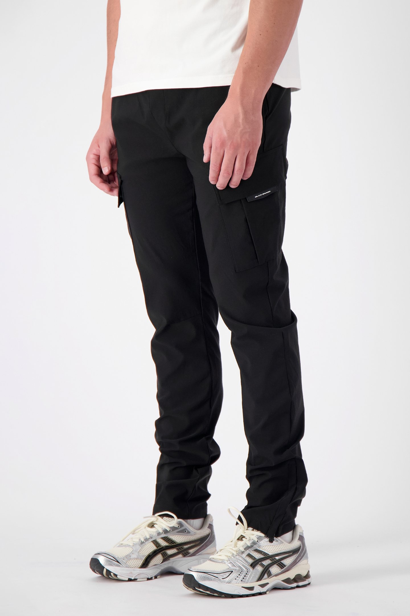 TECH CARGO PANTS BLACK 4