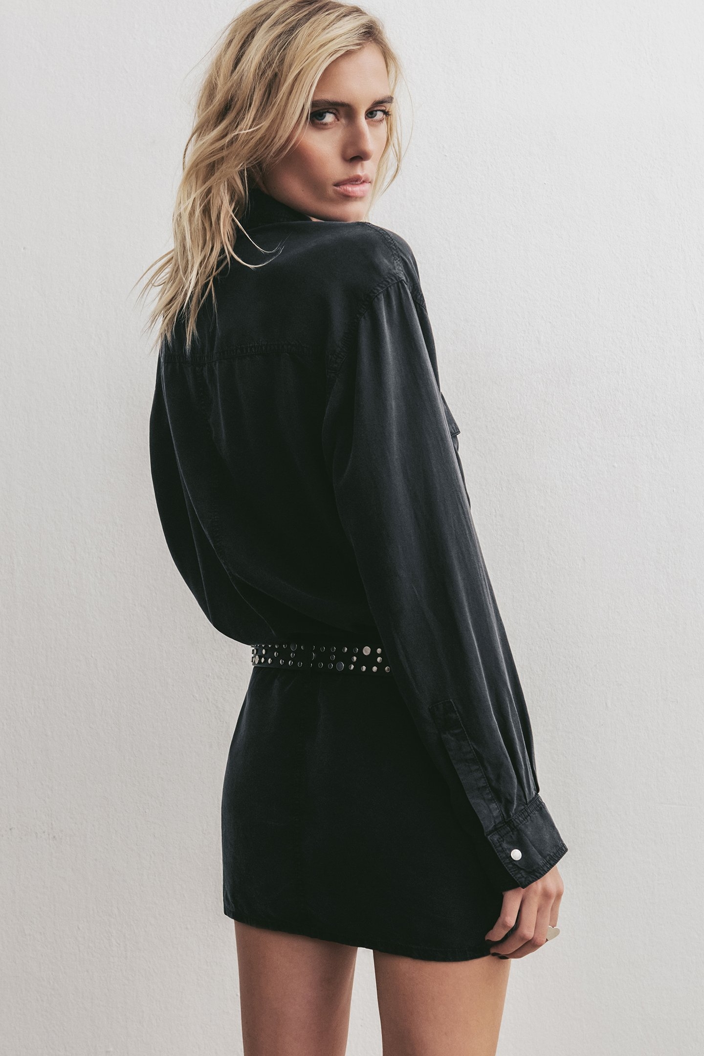 THE DARK POCKET SHIRT DRESS 2
