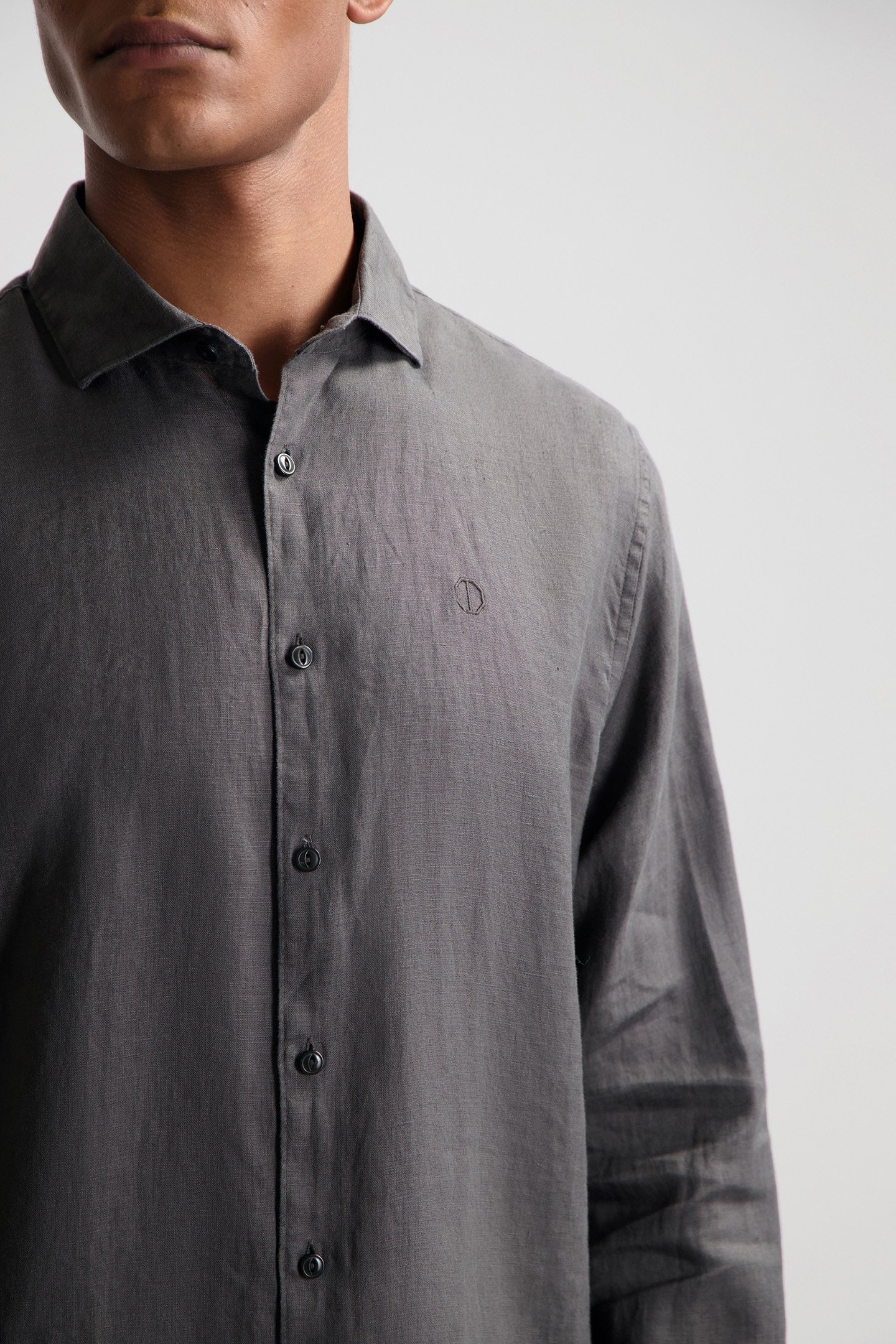 DS_JAGGER SHIRT BELUGA 4