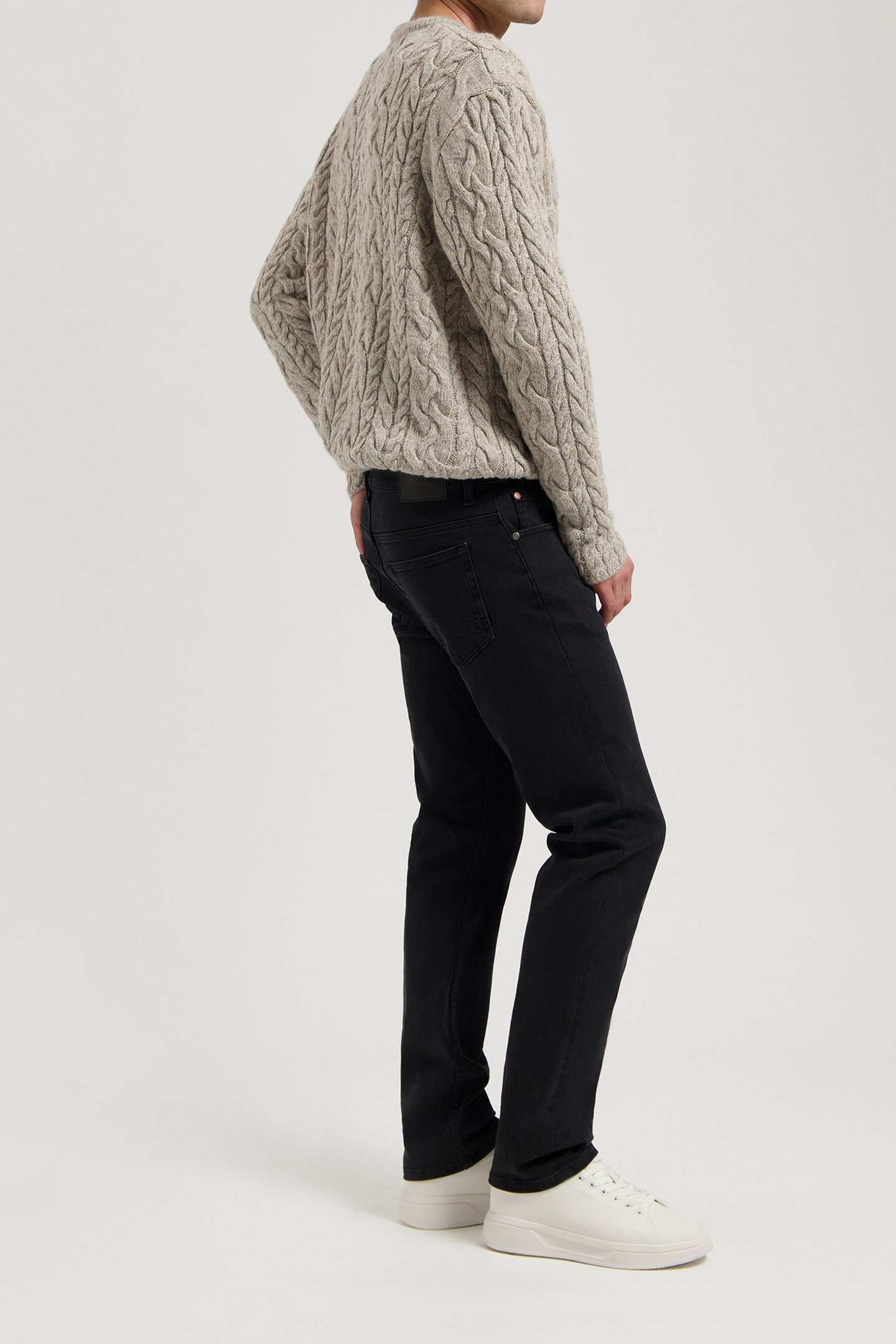 HANK MID TAPERED STONE BLACK 5