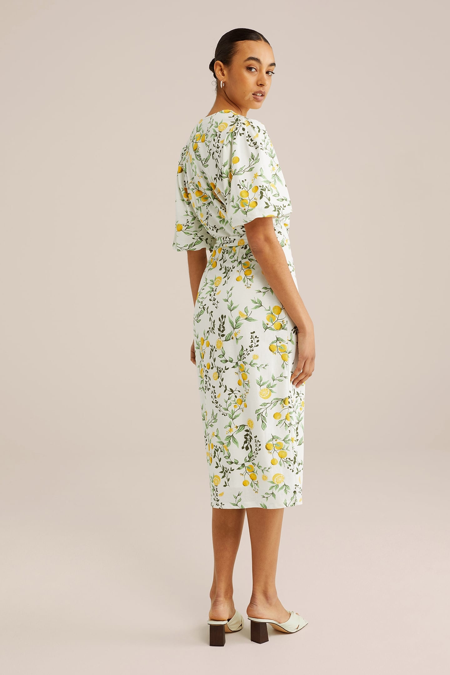 DRESS MID LENGTH WHITE 2