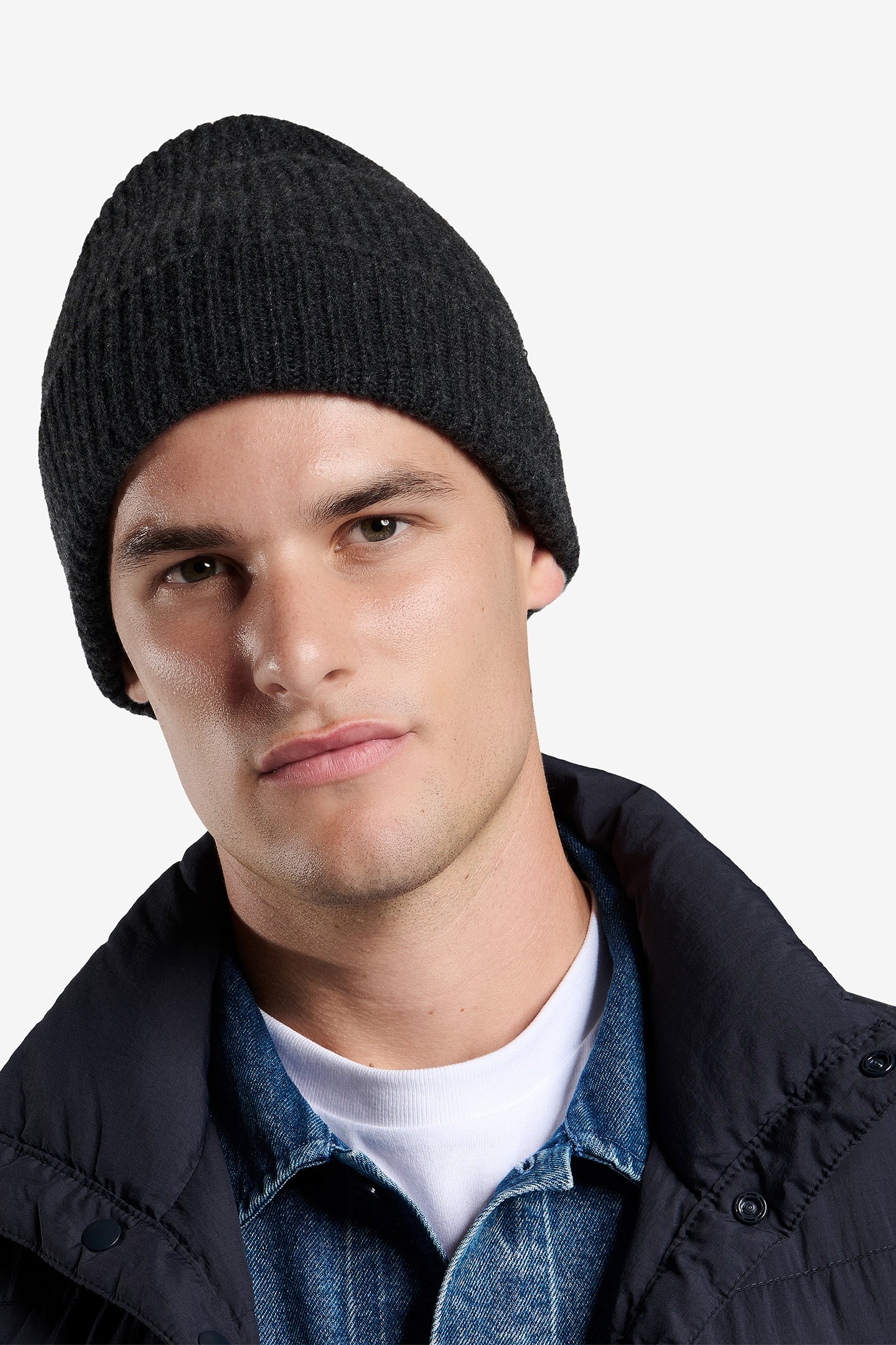 ASPEN MERINO-CASHMERE BEANIE DARK GREY 2