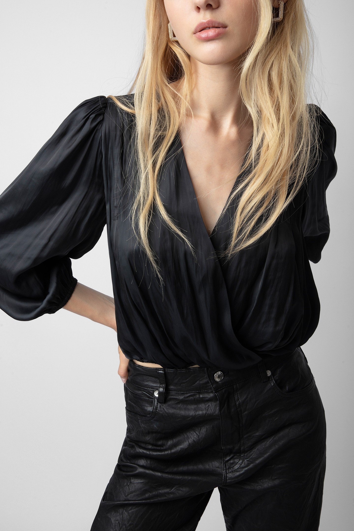 TYFON SATIN CROPPED TOP NOIR 1