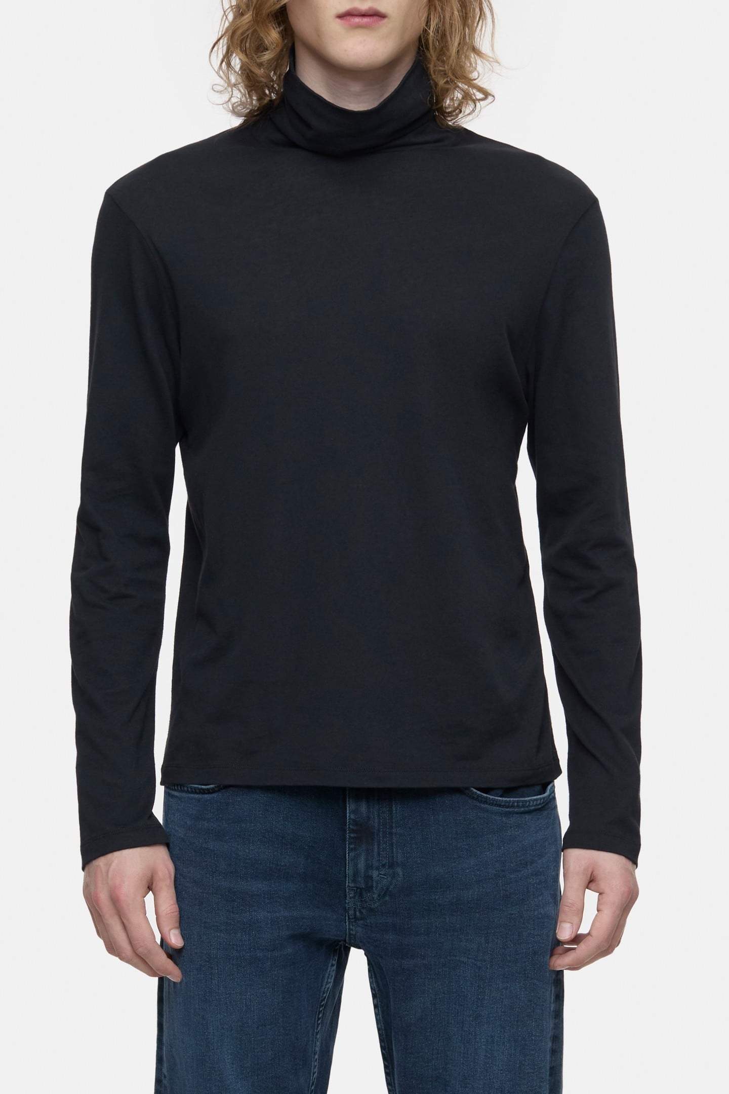 TURTLENECK LONGSLEEVE T-SHIRTS BLACK 1