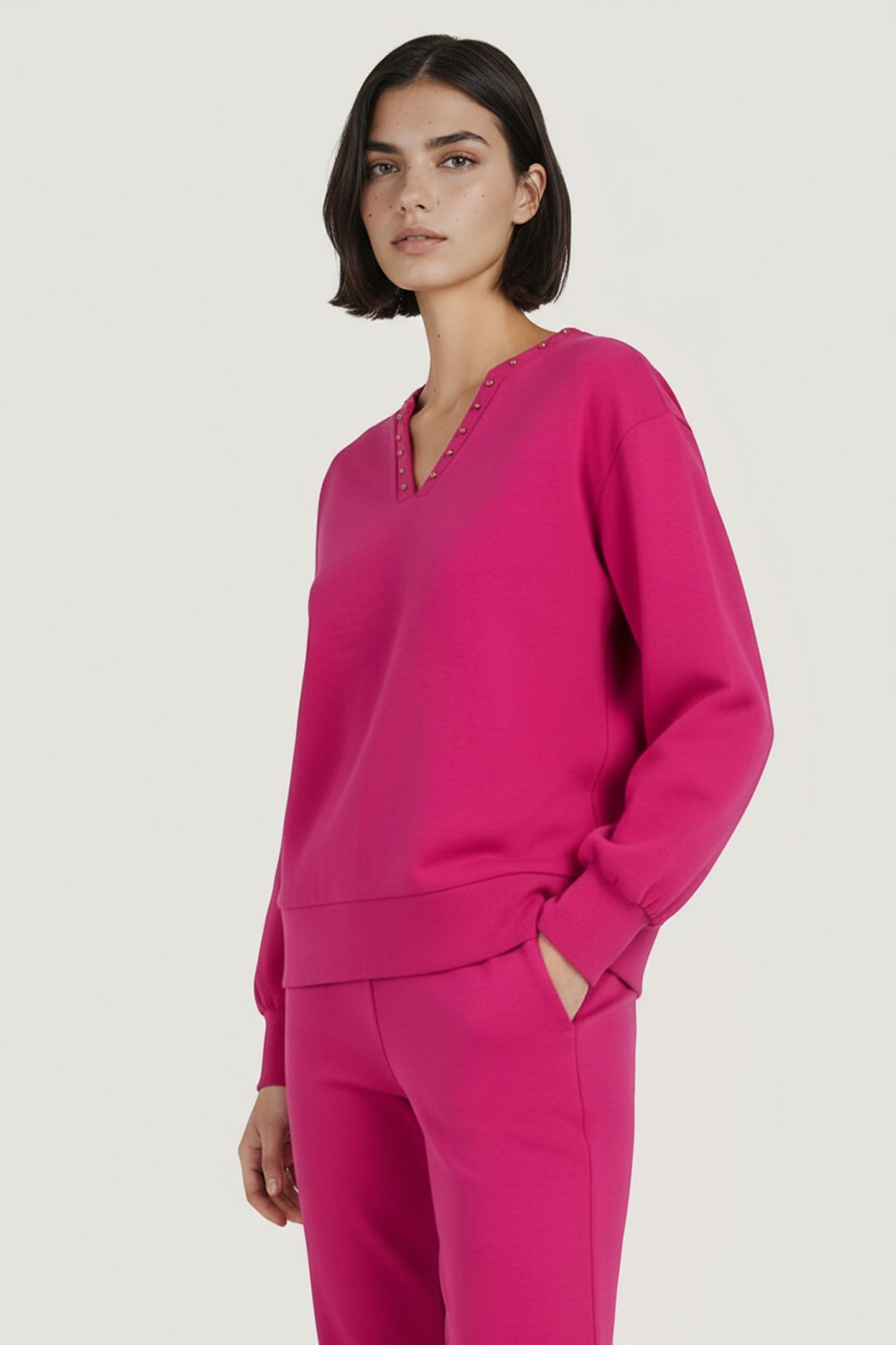 SWEATER “V” STUDS MODAL CERISE PINK 1