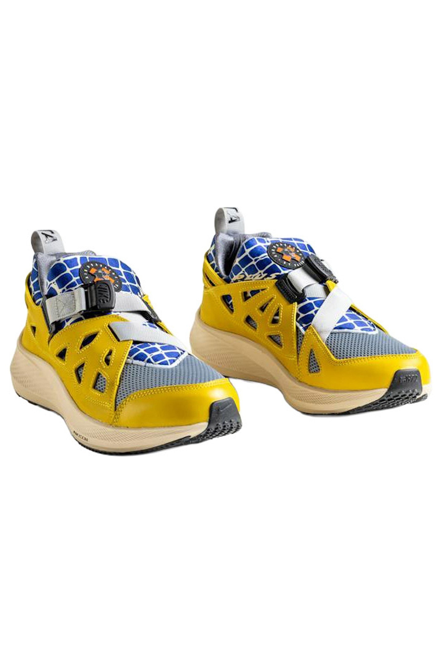 NIKE X PATTA – AIR HUARACHE 20Y24 SAFFRON QUARTZ/COOL GREY- 2