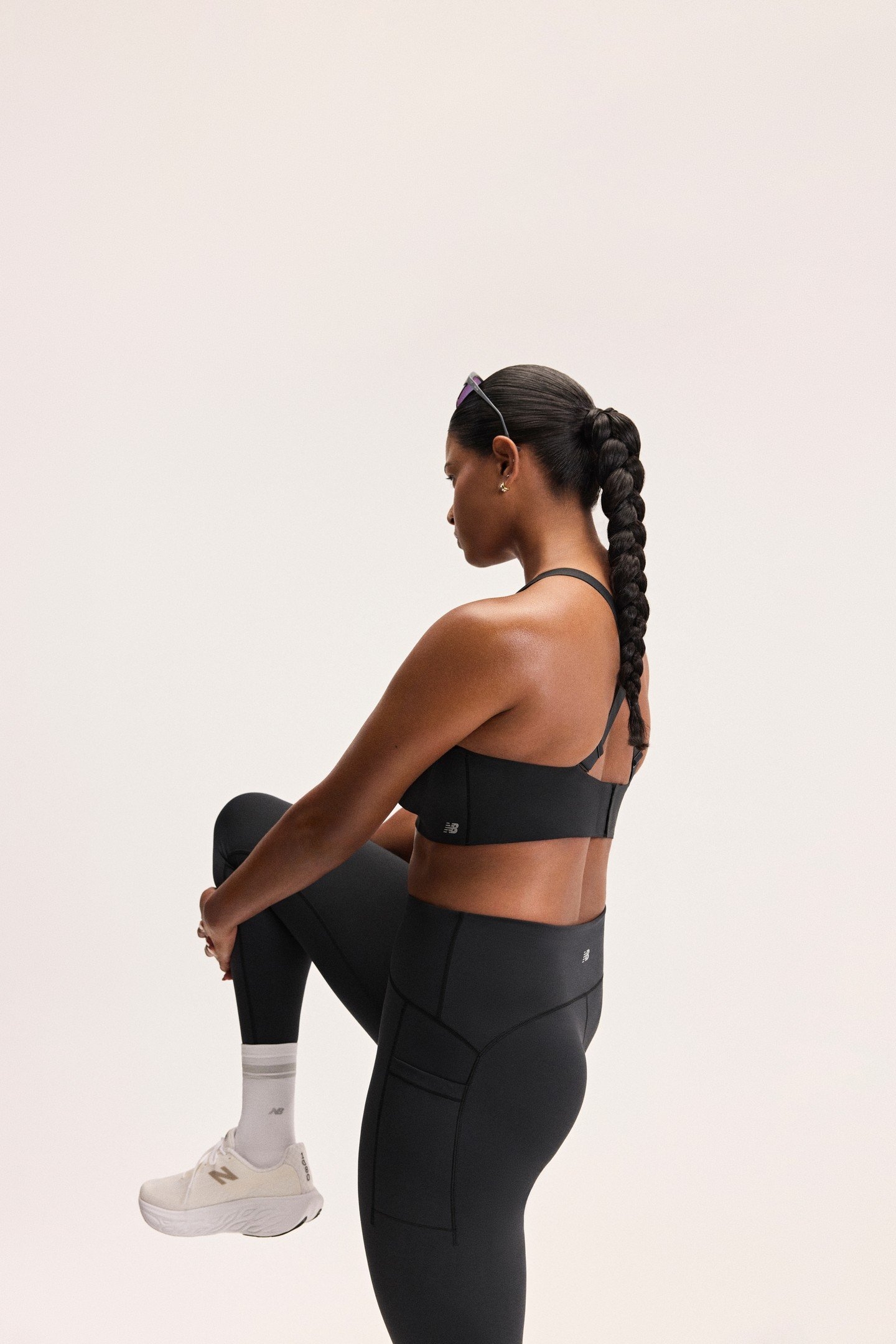 SLEEK POCKET HIGH RISE LEGGING BLACK (BK) 3